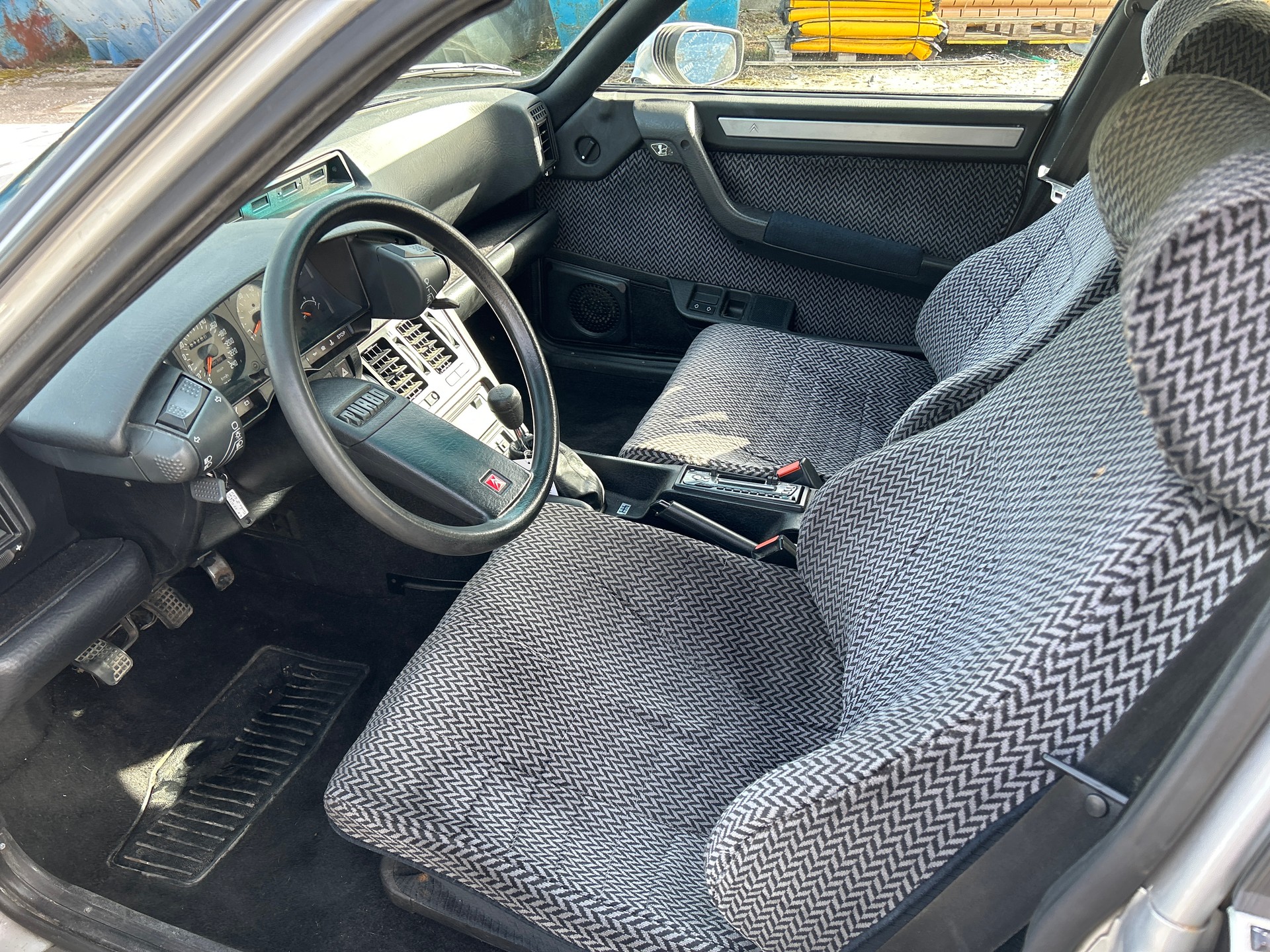 CITROEN CX Sedan 25 GTI Turbo 2-image-10
