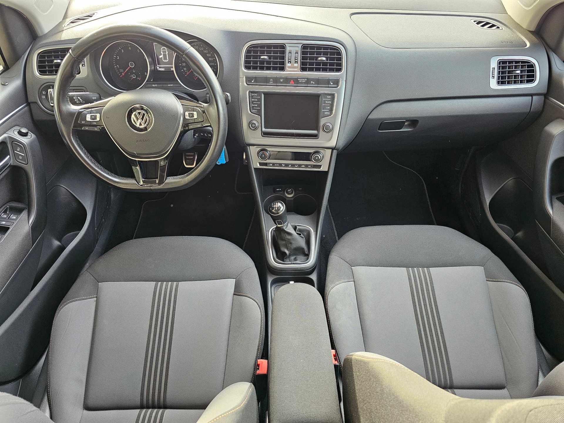 VW Polo 1.2 TSI BMT Comfortline-image-11