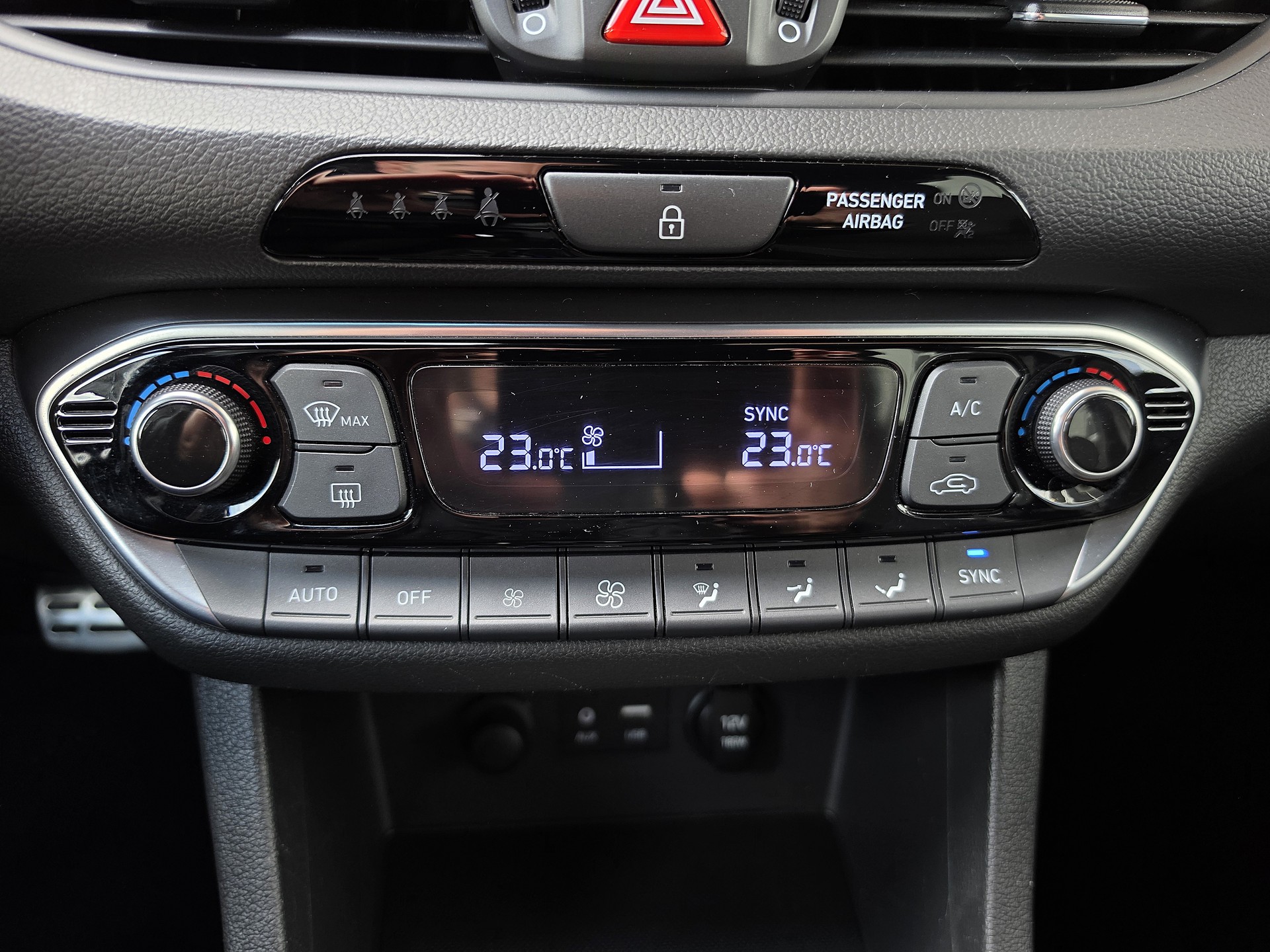 HYUNDAI i30 1.4 T-GDi N-Line DCT-image-19