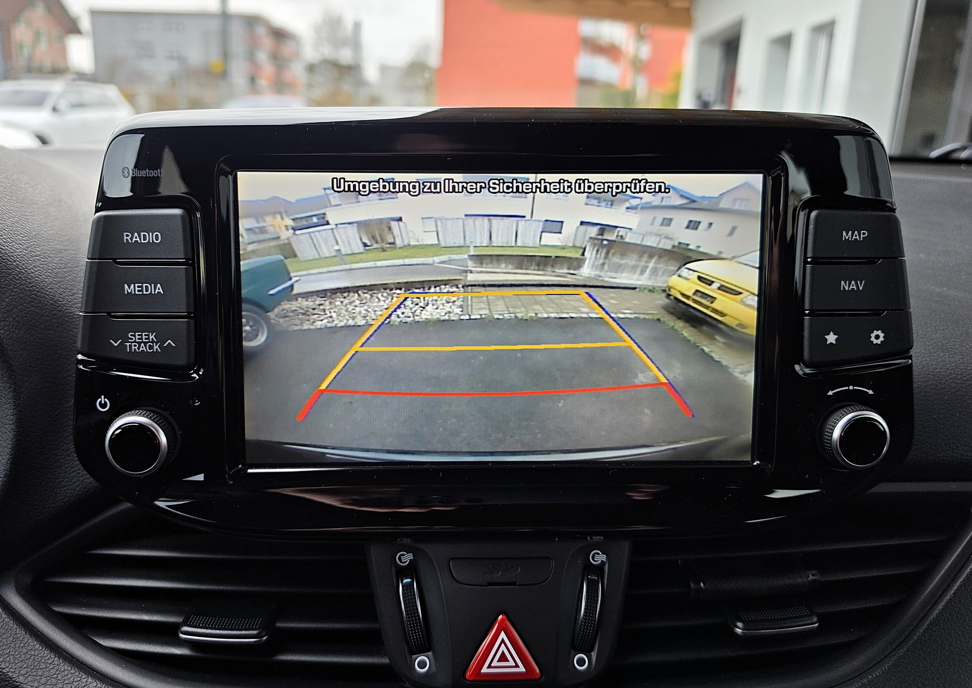 HYUNDAI i30 1.4 T-GDi N-Line DCT-image-13