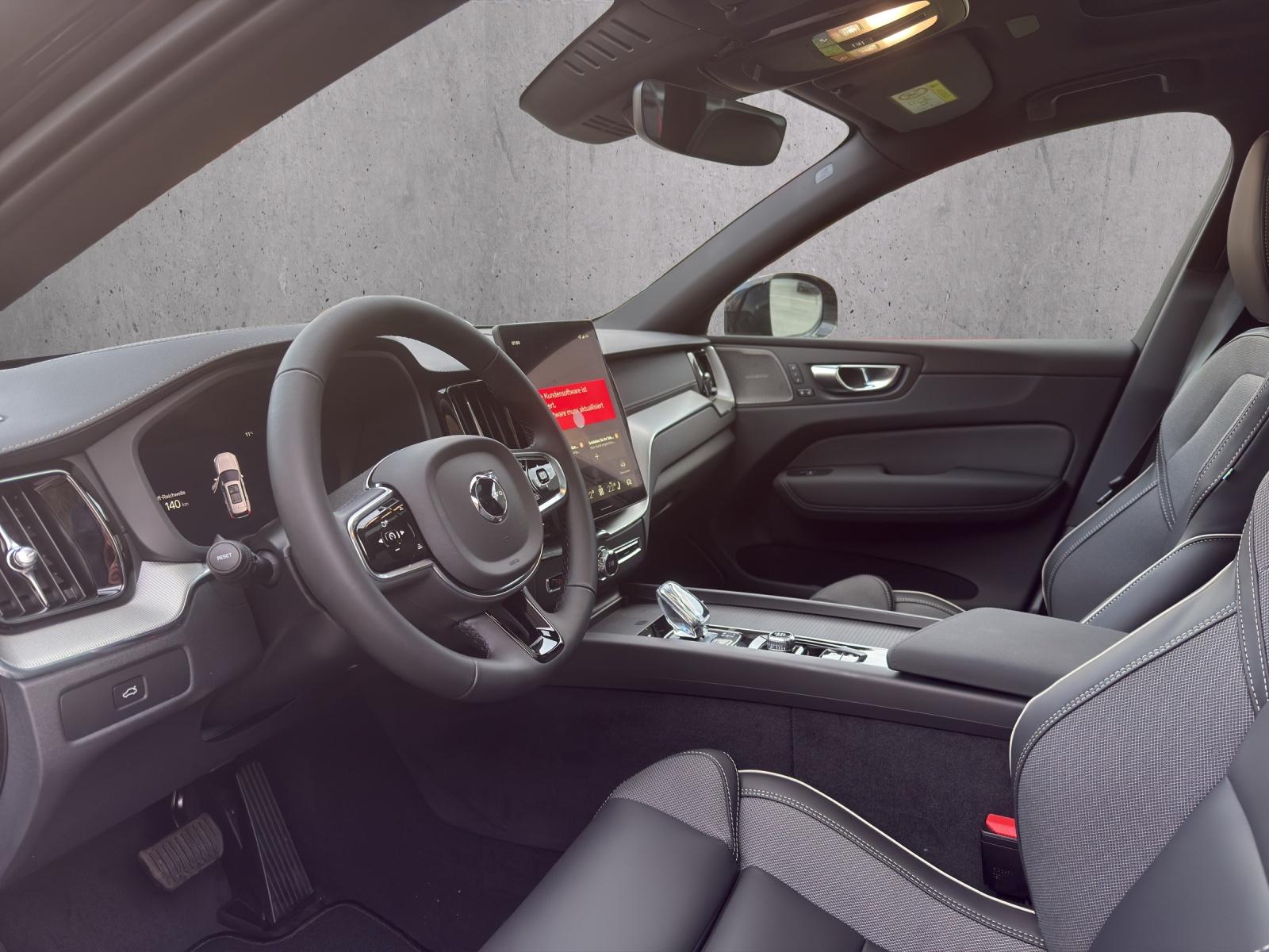 VOLVO XC60 B5 Benzin Mild Hybrid AWD Black Edition Geartronic-image-7