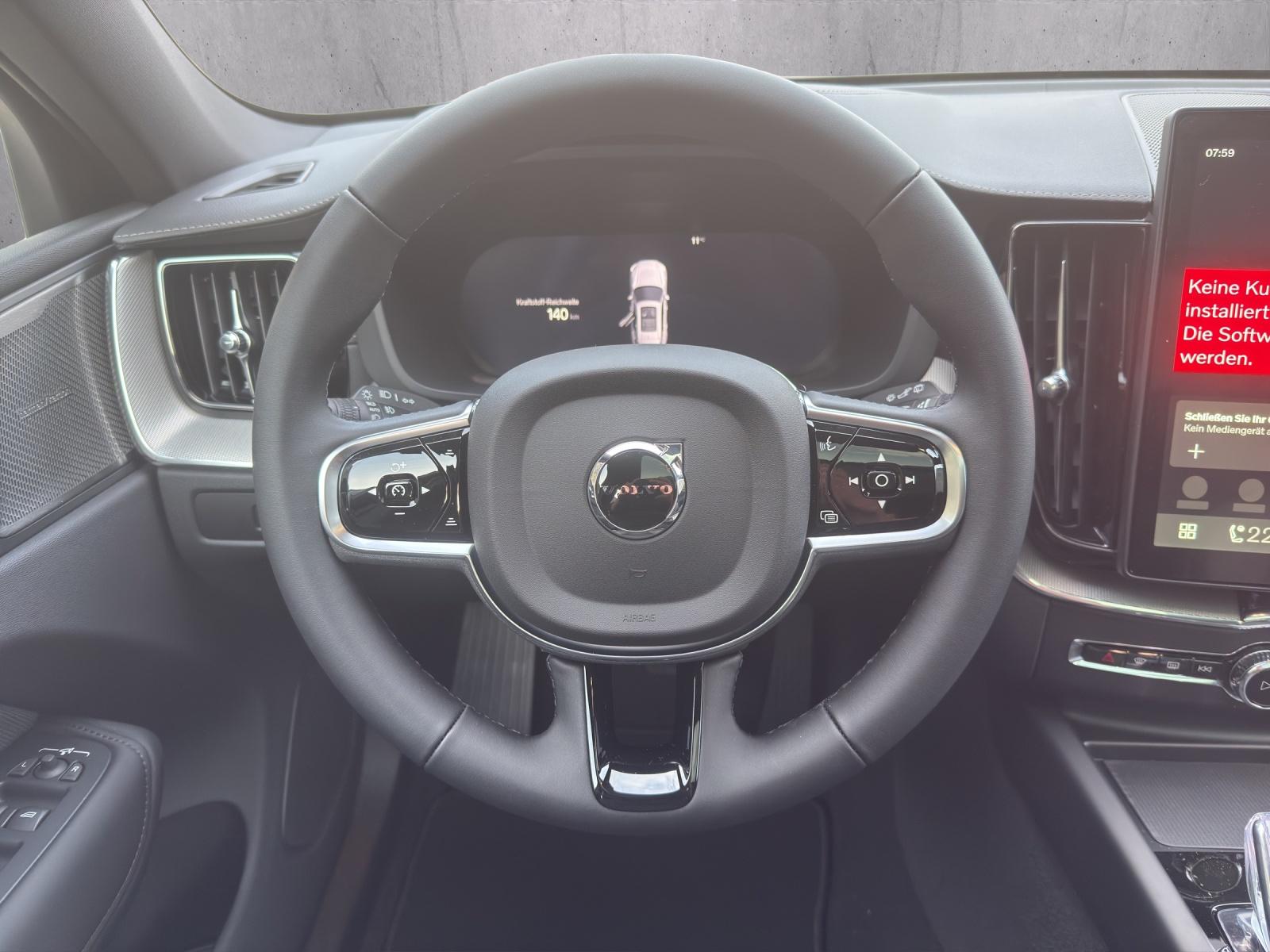 VOLVO XC60 B5 Benzin Mild Hybrid AWD Black Edition Geartronic-image-9