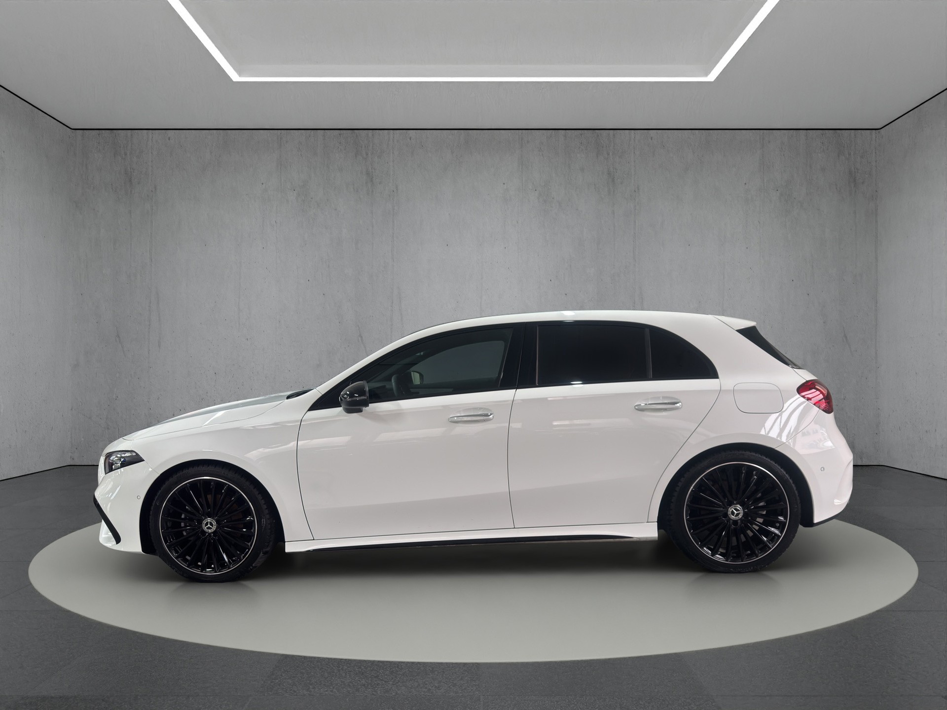 MERCEDES-BENZ A 200 AMG Line 7G-DCT Night Edition-showroom-element-2