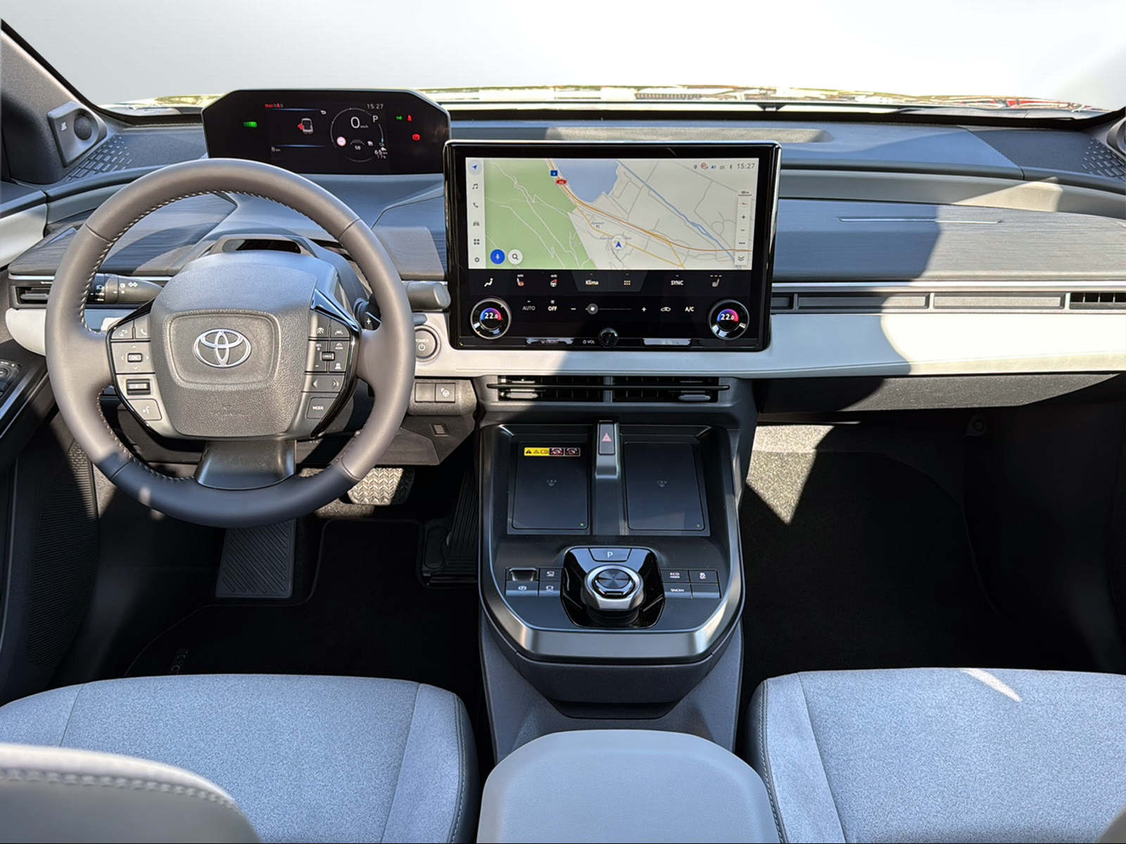 TOYOTA C-HR+ 77 kWh Premium AWD-image-7