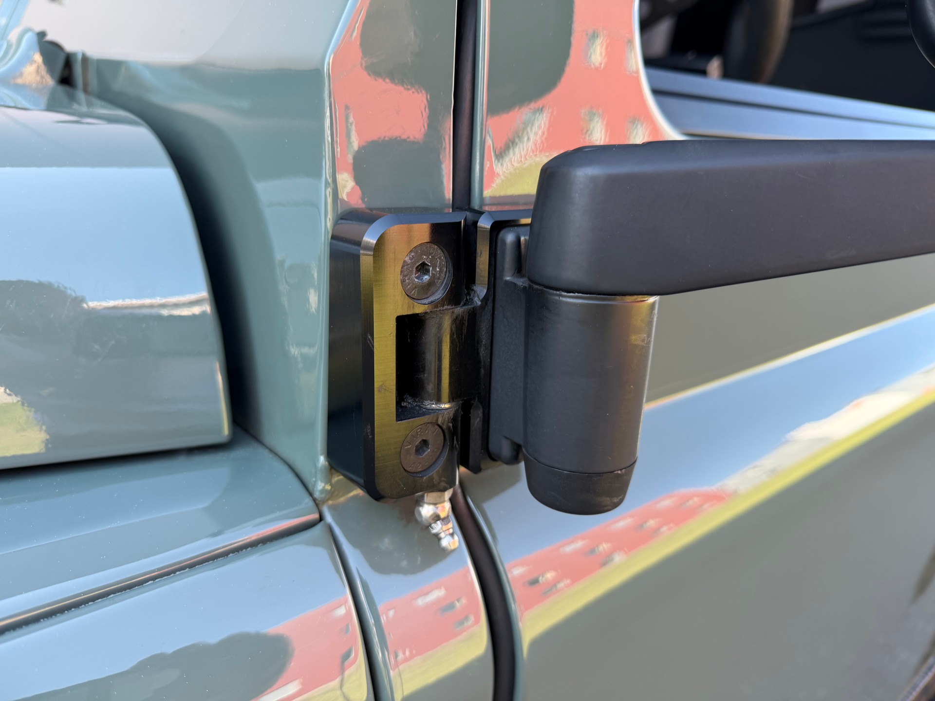 LAND ROVER Defender 90 TD4 RECARO Special-image-14
