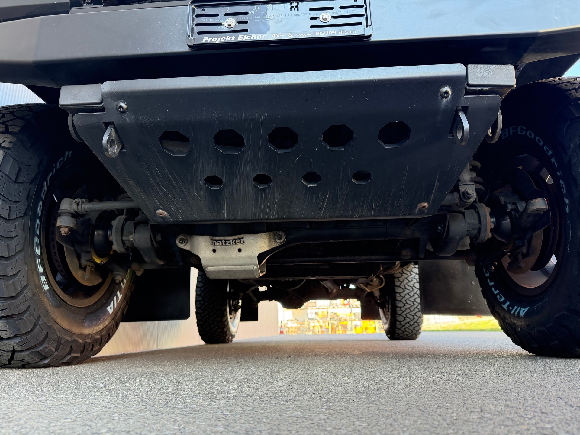 LAND ROVER Defender 90 TD4 RECARO Special-image-9