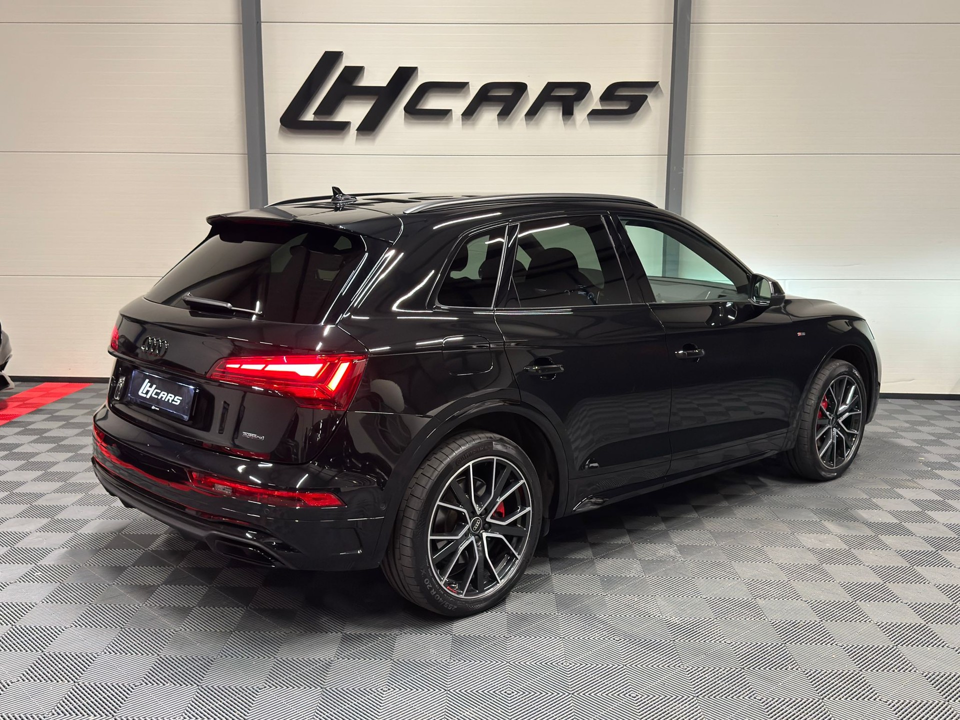AUDI Q5 2.0 50 TFSI e S Line quattro S-Tronic-image-3