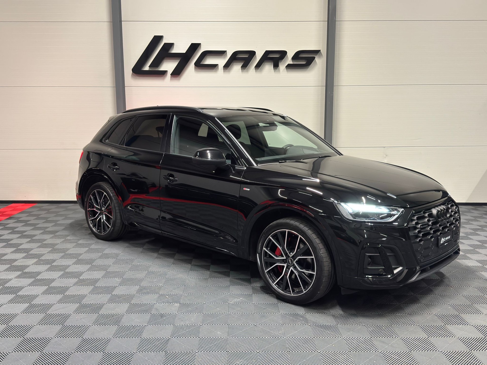 AUDI Q5 2.0 50 TFSI e S Line quattro S-Tronic-image-5