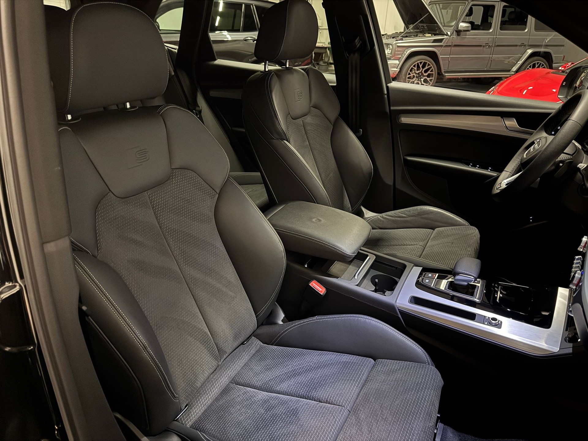 AUDI Q5 2.0 50 TFSI e S Line quattro S-Tronic-image-14