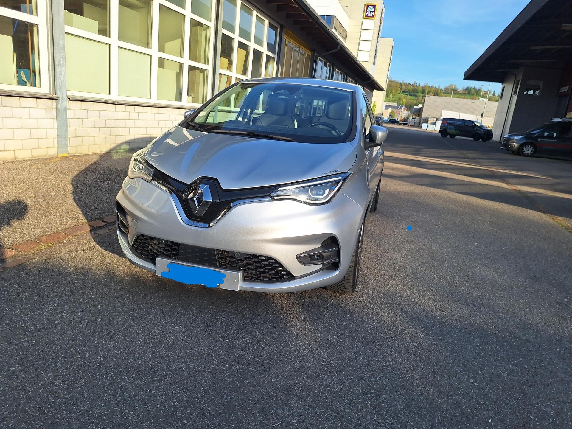 RENAULT R135 Intens inkl. Batterie