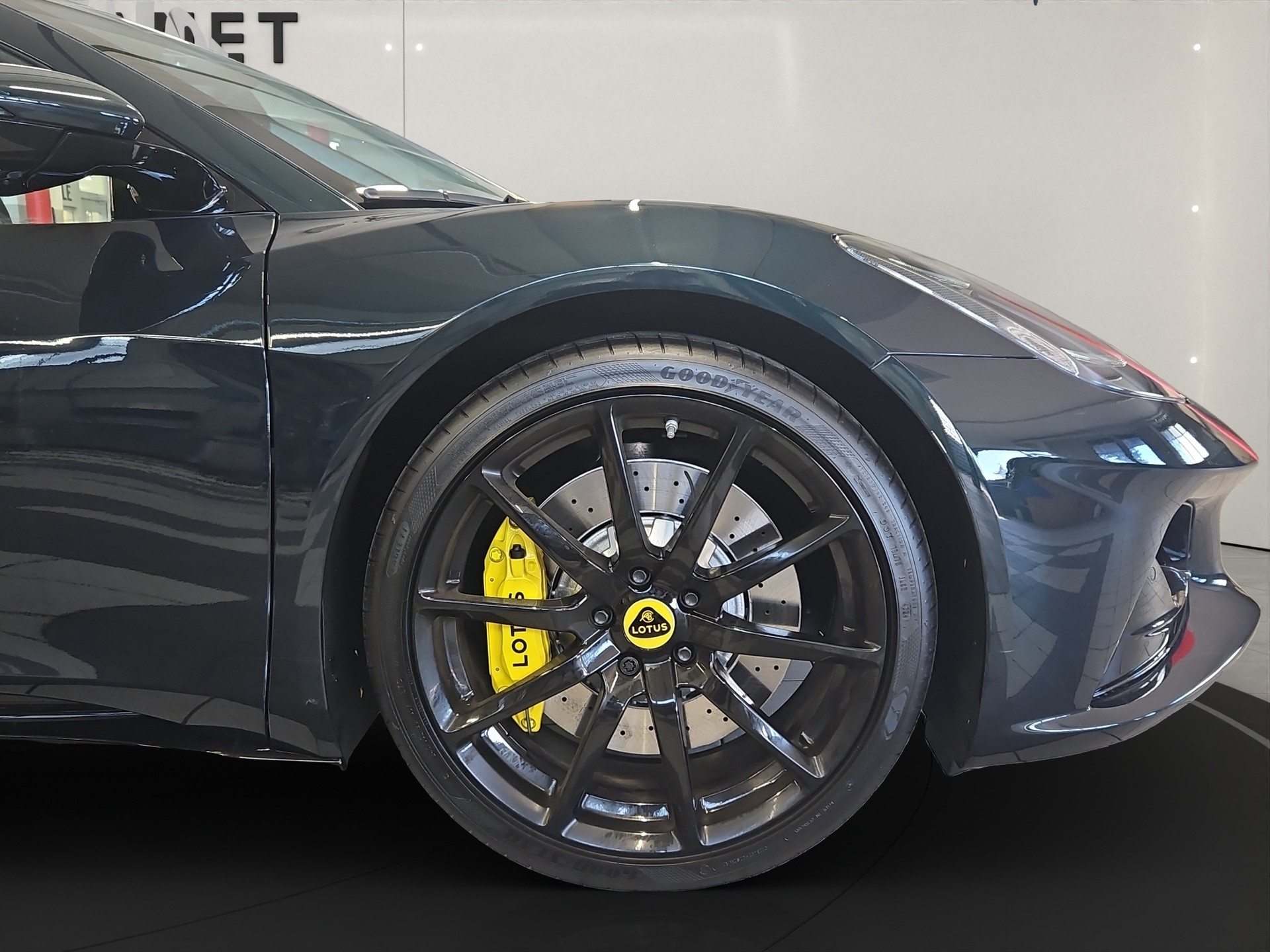 LOTUS Emira 3.5 V6 First Edition-image-7