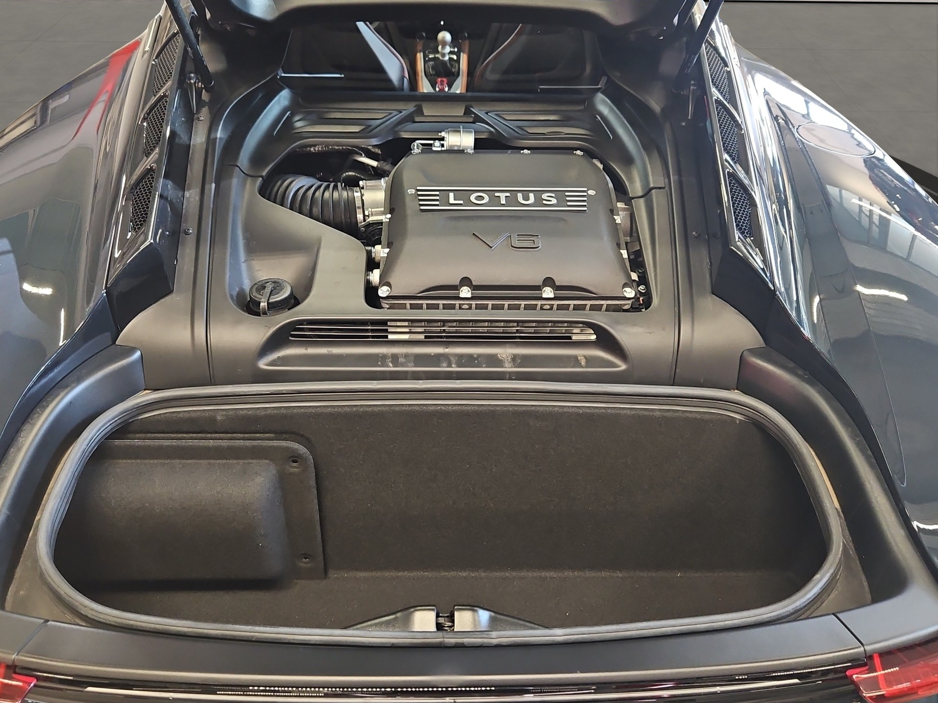 LOTUS Emira 3.5 V6 First Edition-image-11