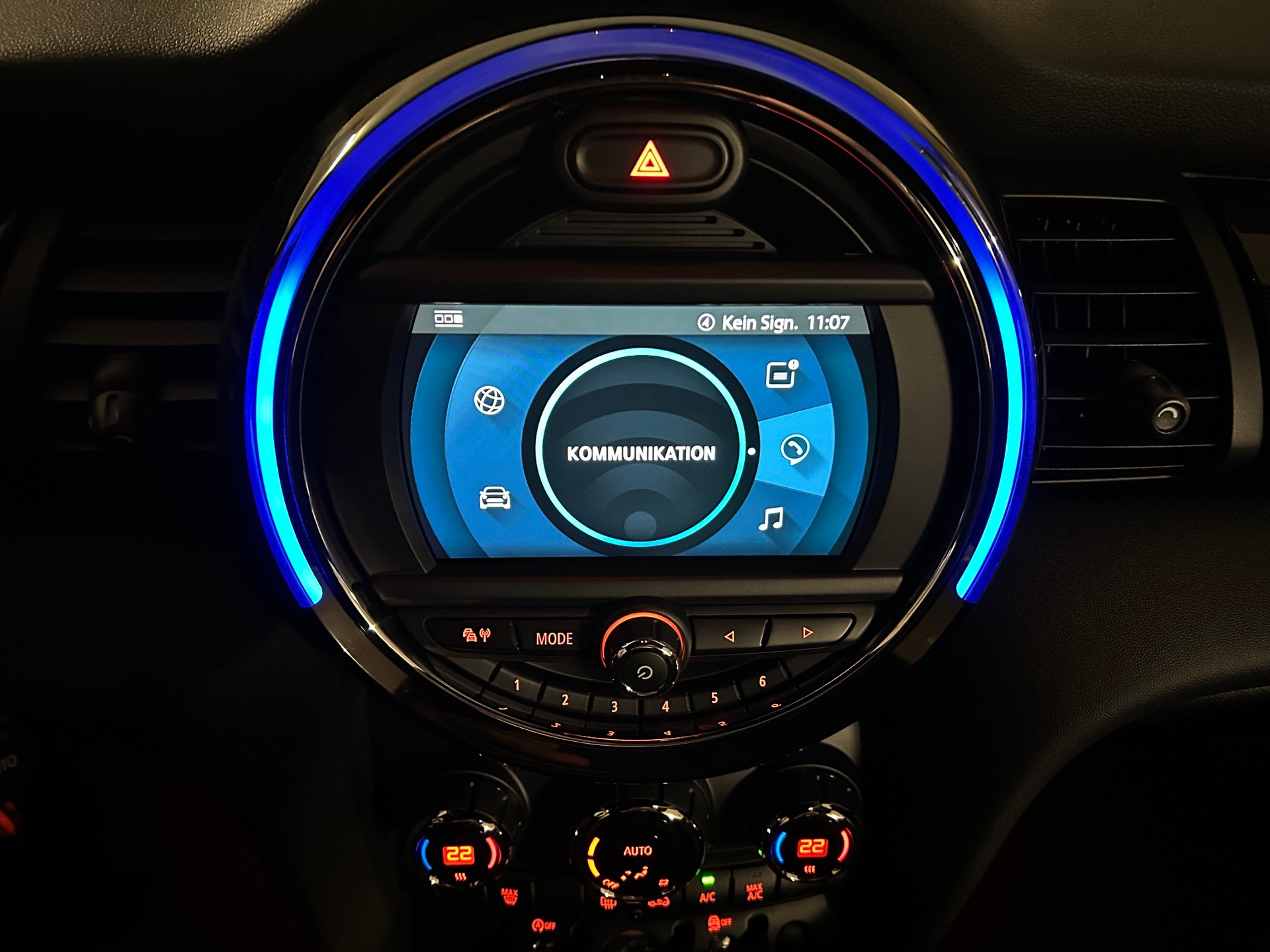MINI Cooper S Cabriolet DKG-CH Fahrzeug-Face Lift Modell mit digitalem Tacho--image-18