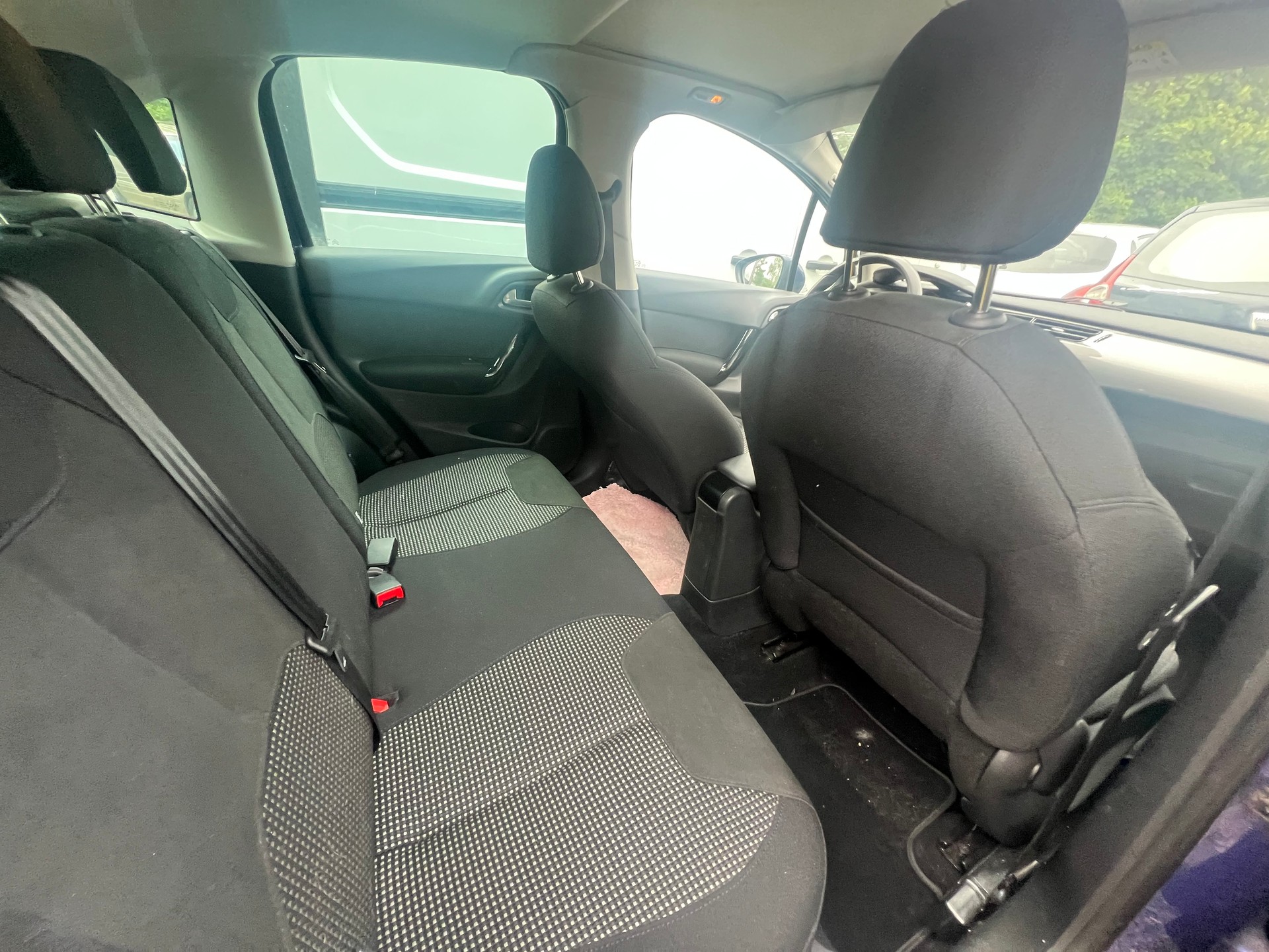 CITROEN C3 1.6 16V e-HDi Exclusive EGS6-image-11