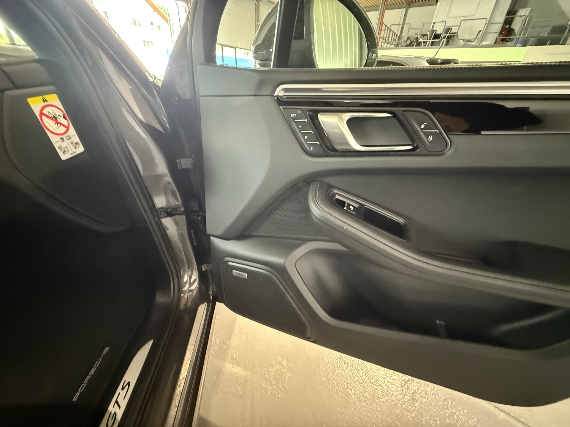 PORSCHE Macan GTS PDK-image-14