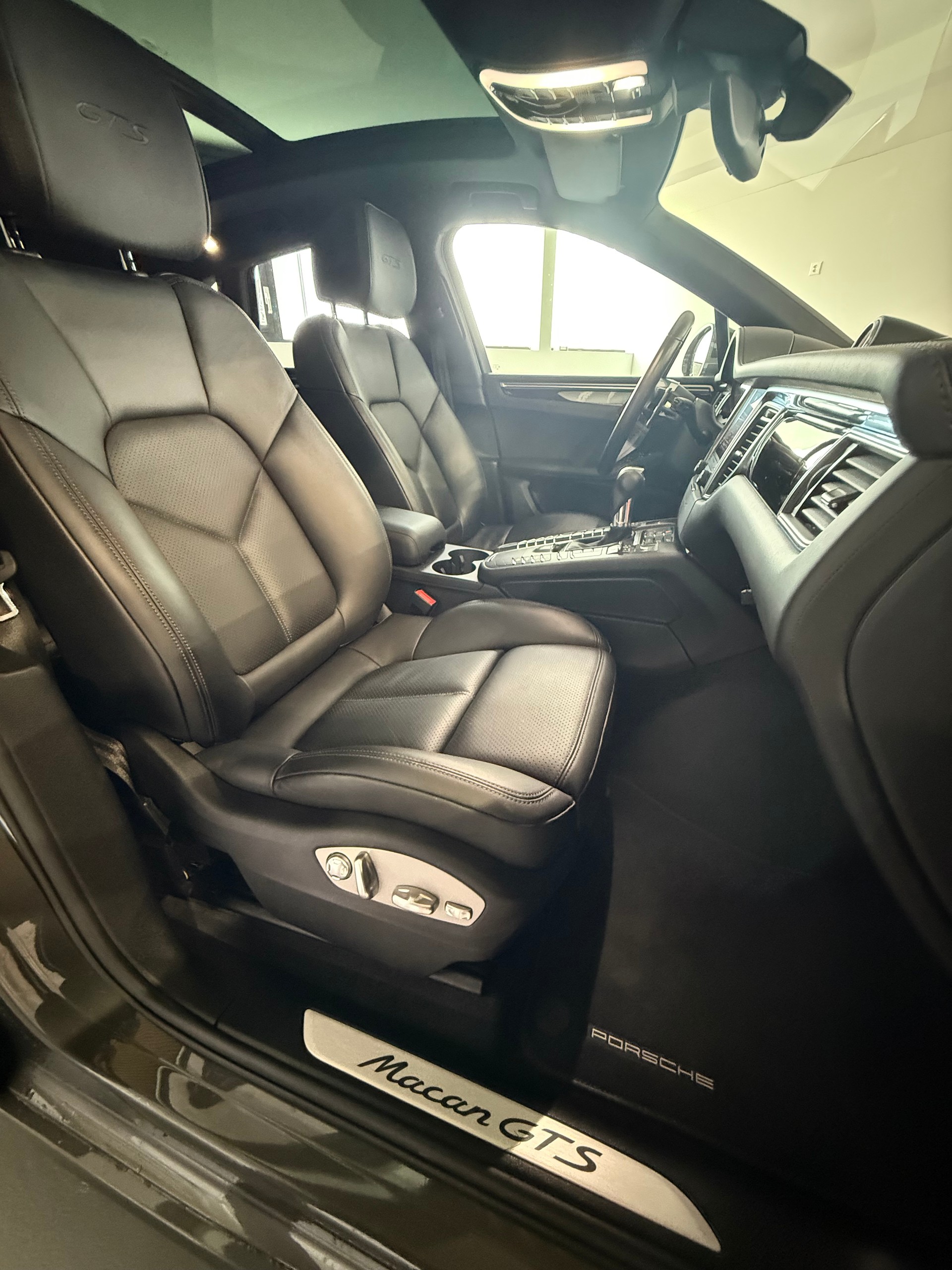 PORSCHE Macan GTS PDK-image-11