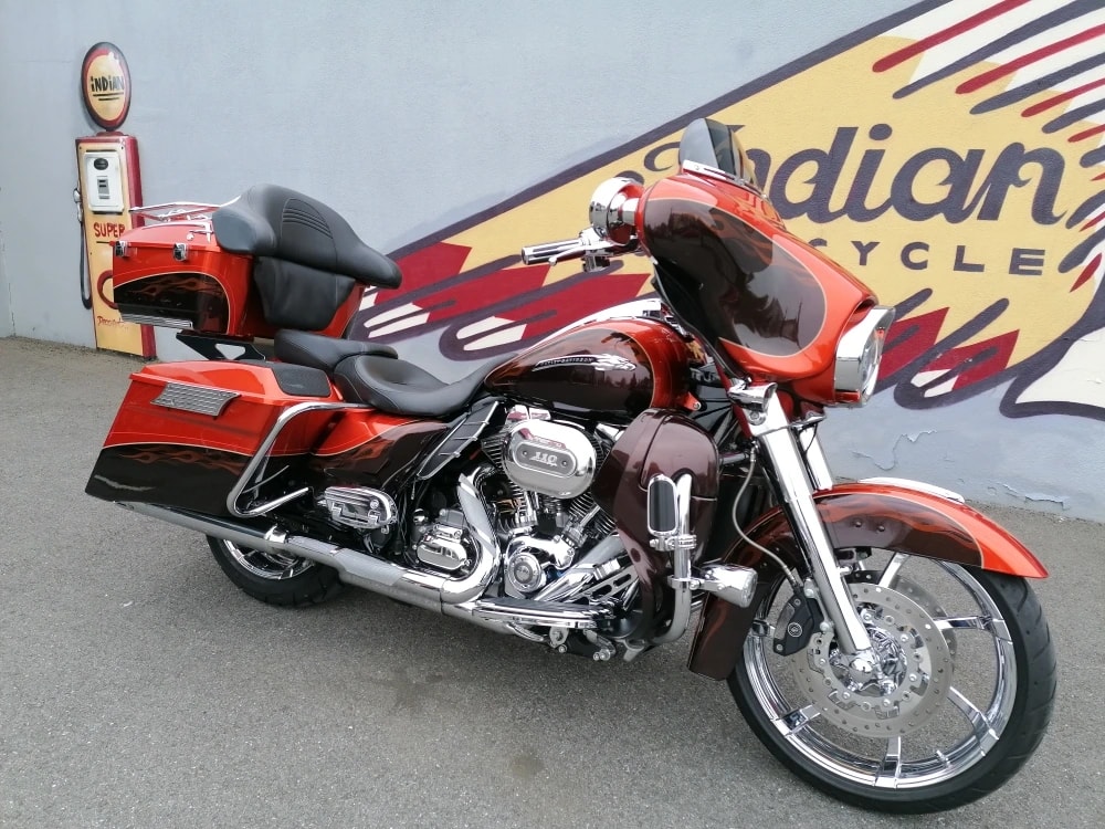 HARLEY-DAVIDSON FLHXSE Street Glide ABS CVO-image-1
