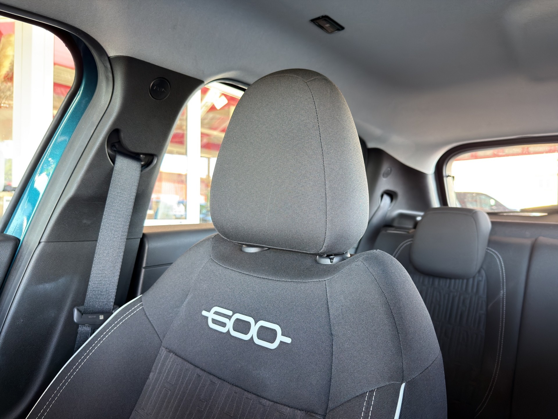 FIAT 600 1.2 Hybrid 145 Cult-image-38