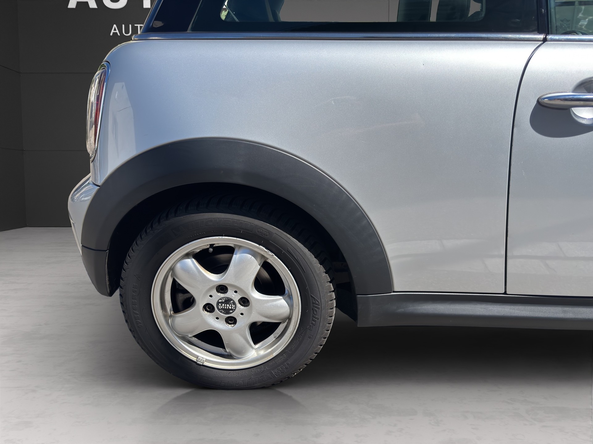 MINI R56 Cooper 1.6-image-8