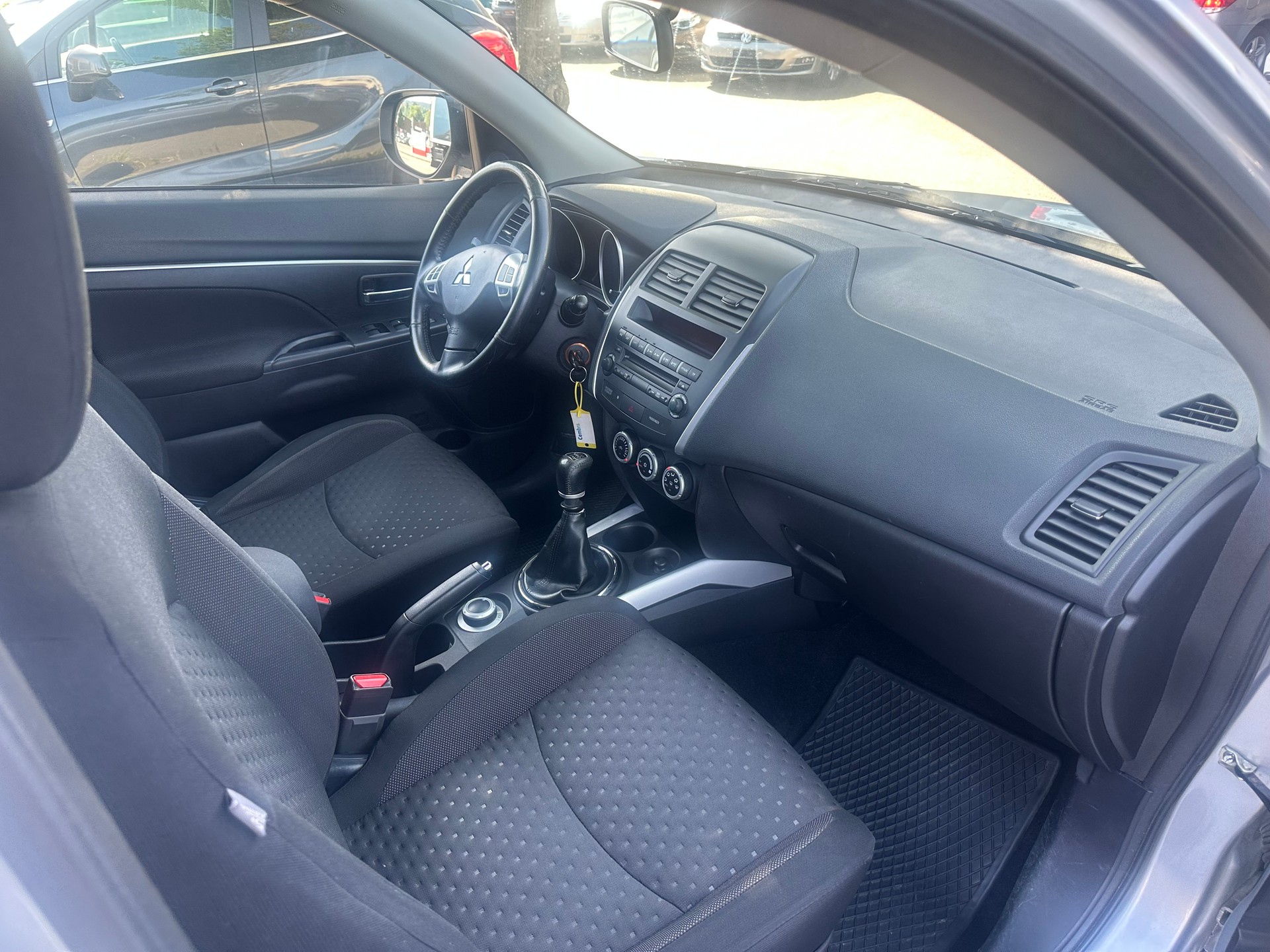MITSUBISHI ASX 1.8 DID Invite 4WD-image-5