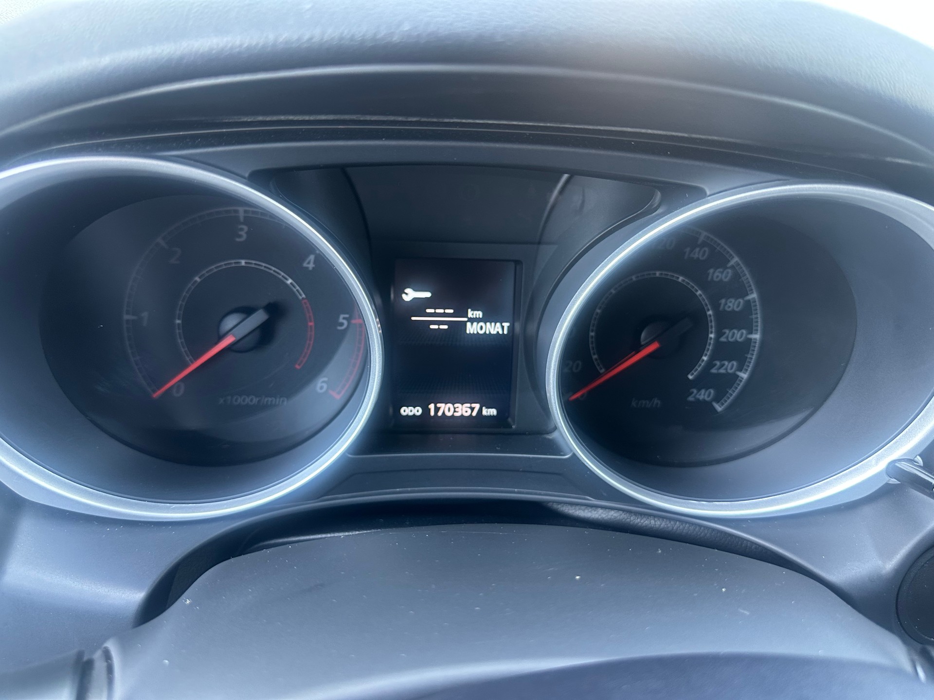 MITSUBISHI ASX 1.8 DID Invite 4WD-image-11