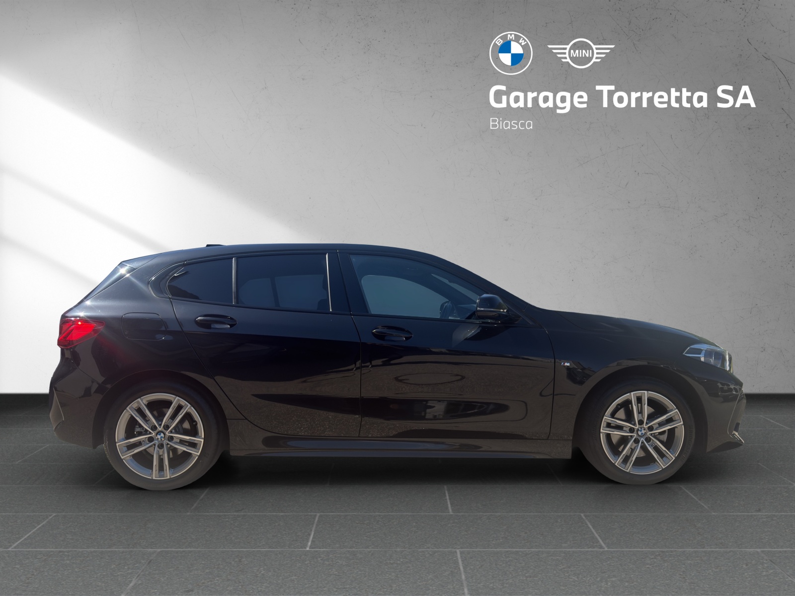 BMW 118i M Sport Steptronic-image-5