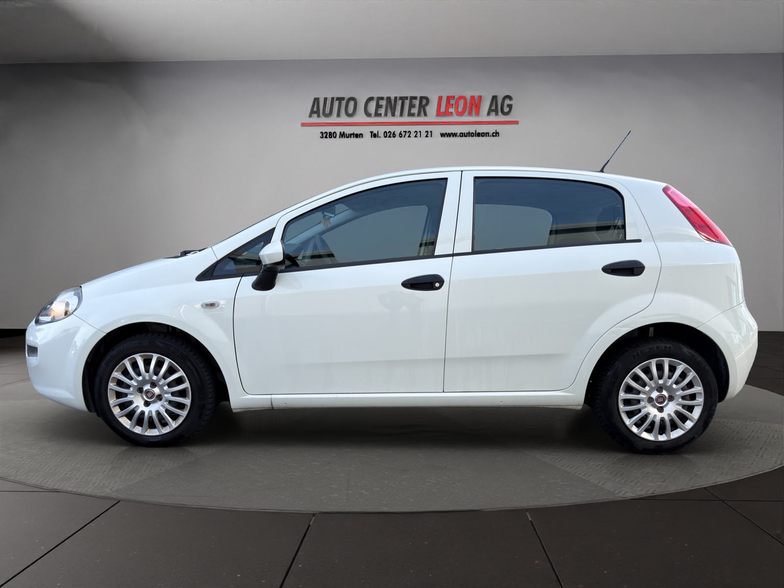 FIAT Punto 1.2 Young-showroom-element-2
