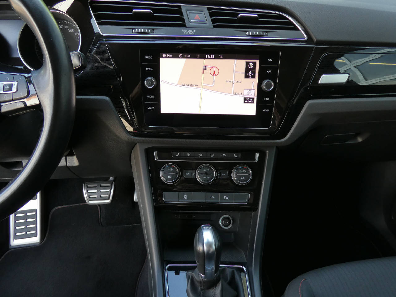 VW Touran 1.4 TSI Sound DSG-image-15