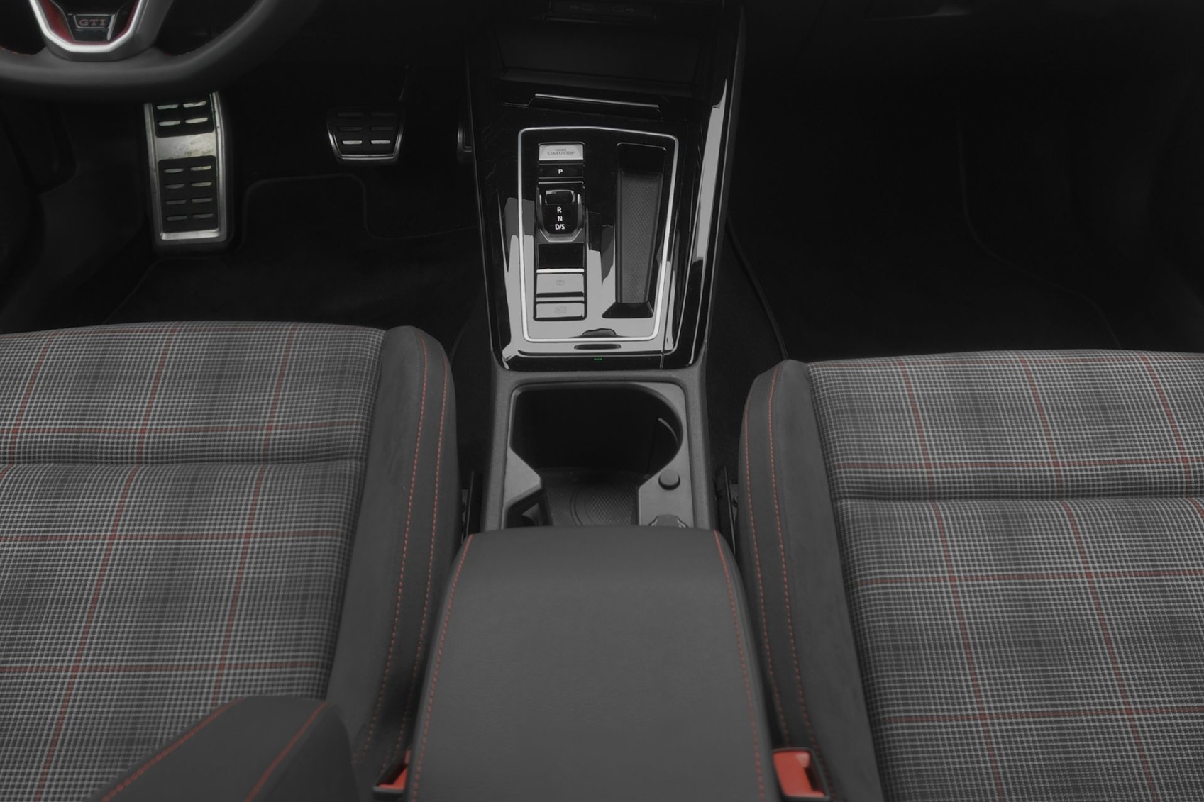 VW Golf VIII 2.0 TSI GTI DSG-image-15