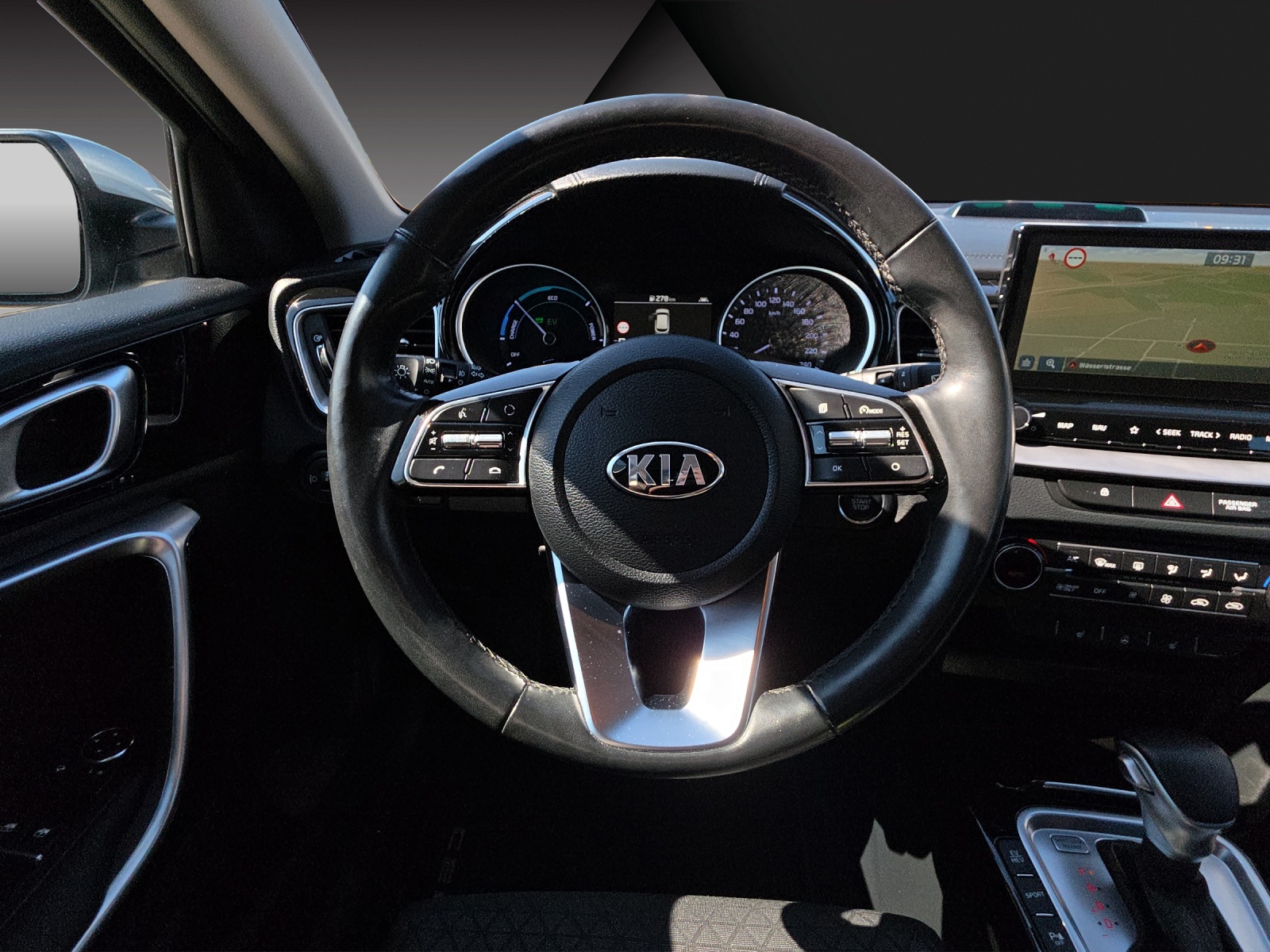 KIA Ceed Sportswagon 1.6 GDi Plug-in Hybrid Power DCT-image-8