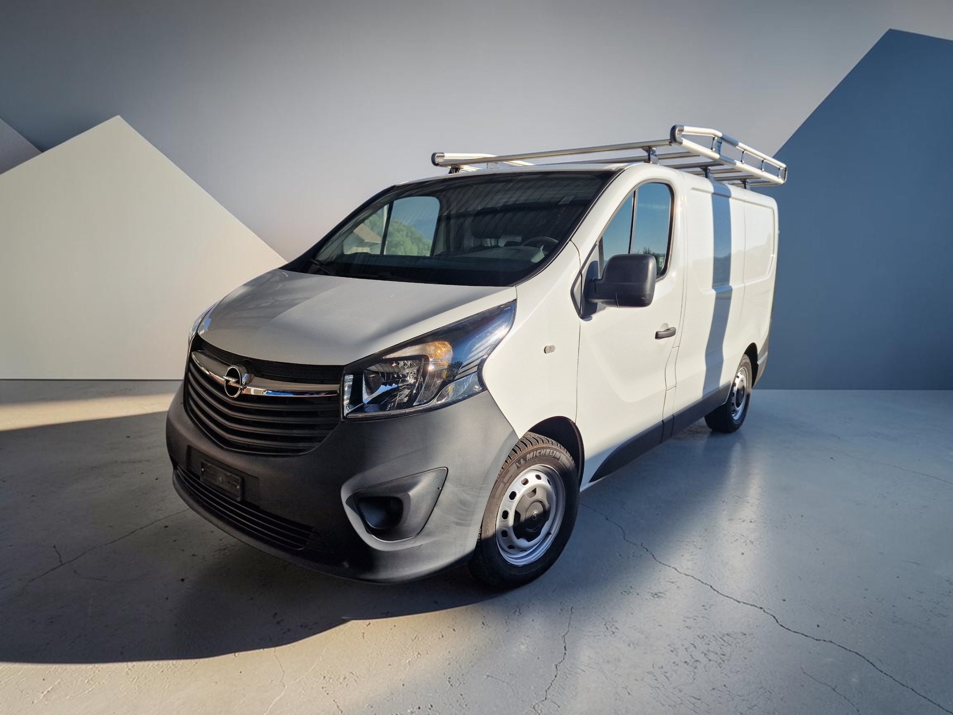 OPEL Vivaro 1.6 CDTI 2.7t L1H1 12Mt Gara MFK Neu-showroom-element-3
