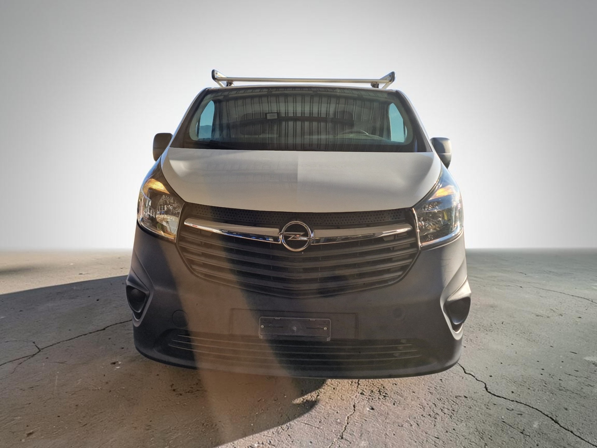 OPEL Vivaro 1.6 CDTI 2.7t L1H1 12Mt Gara MFK Neu-showroom-element-2