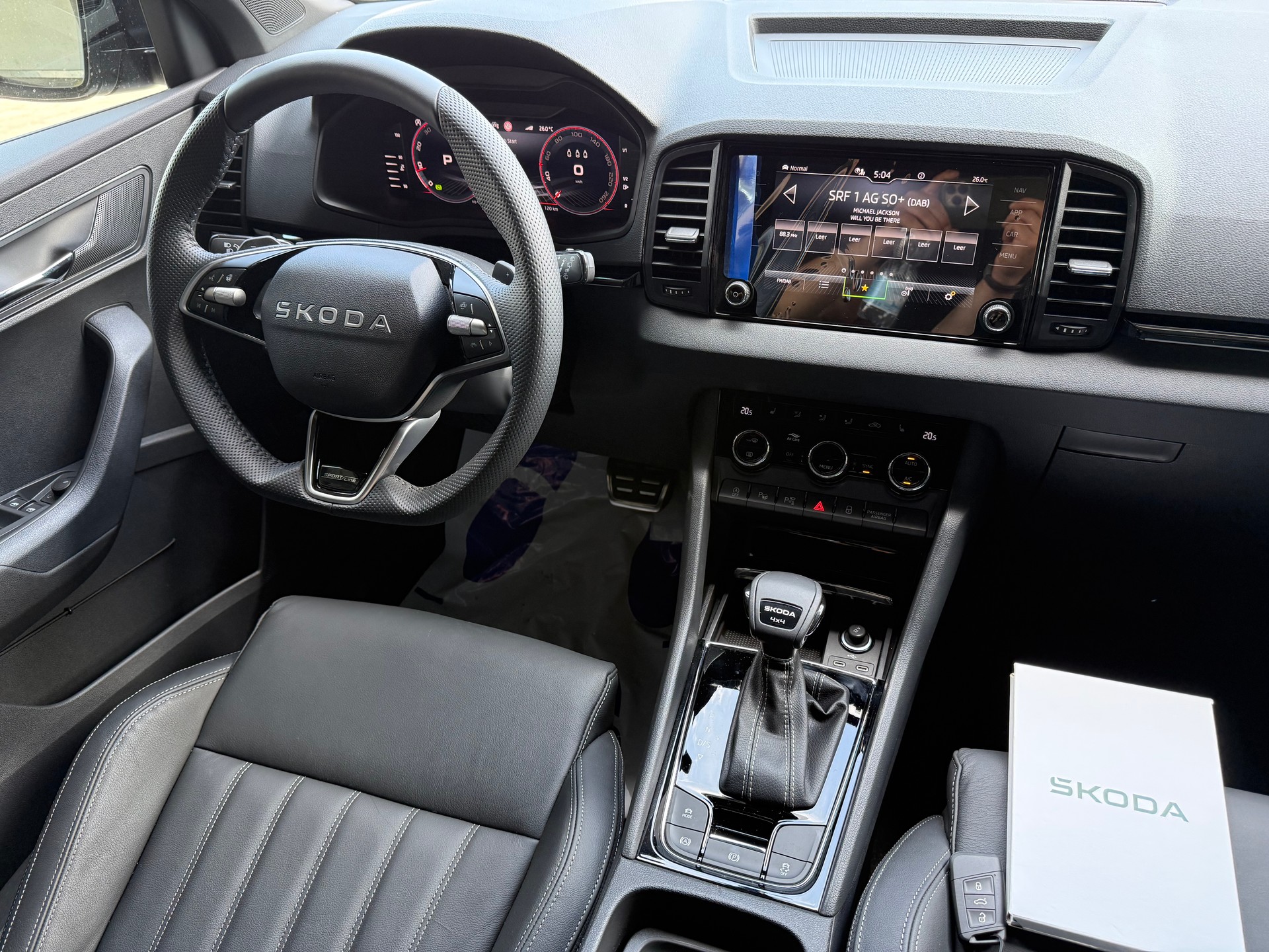 SKODA Karoq 2.0 TSI SportLine 4x4 DSG-image-8