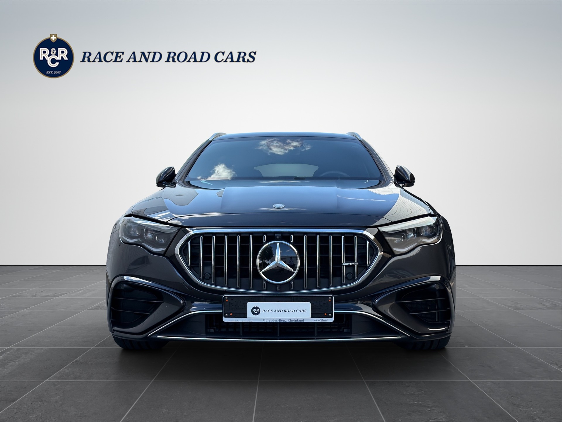MERCEDES-BENZ E 53 Hybrid AMG 4matic+ Kombi - AMG-showroom-element-1