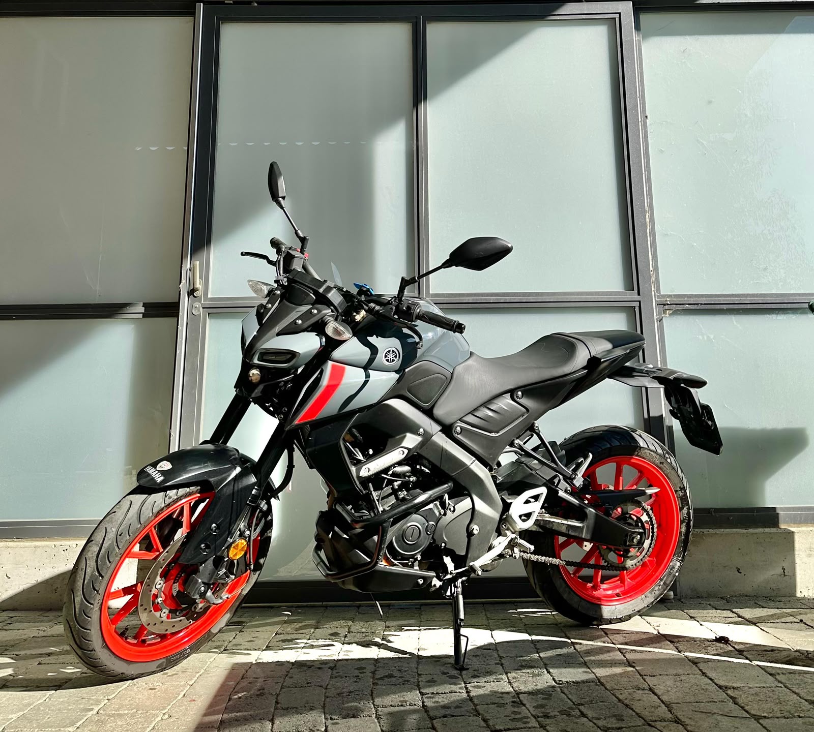 YAMAHA MT-125 ABS-image-1