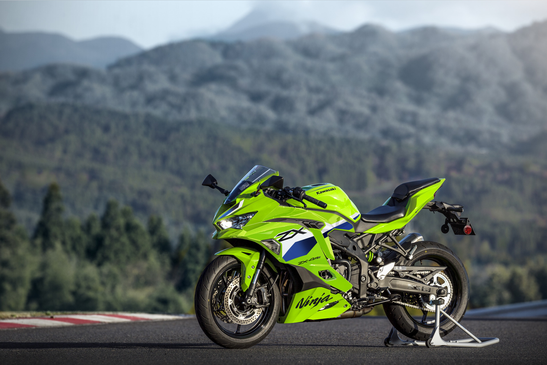KAWASAKI Ninja ZX-4RR-image-3