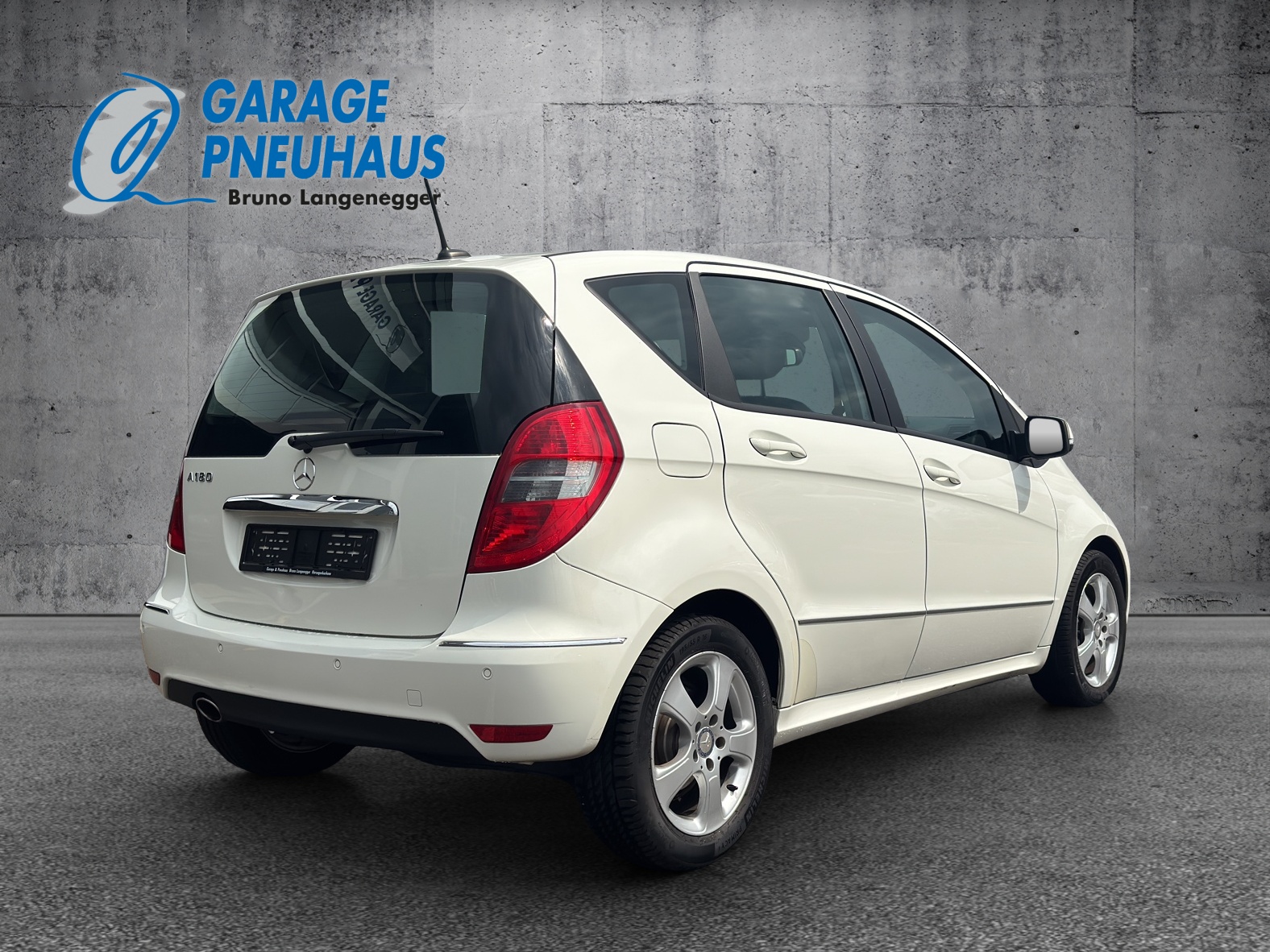 MERCEDES-BENZ A 180 Avantgarde Selection Autotronic-showroom-element-3