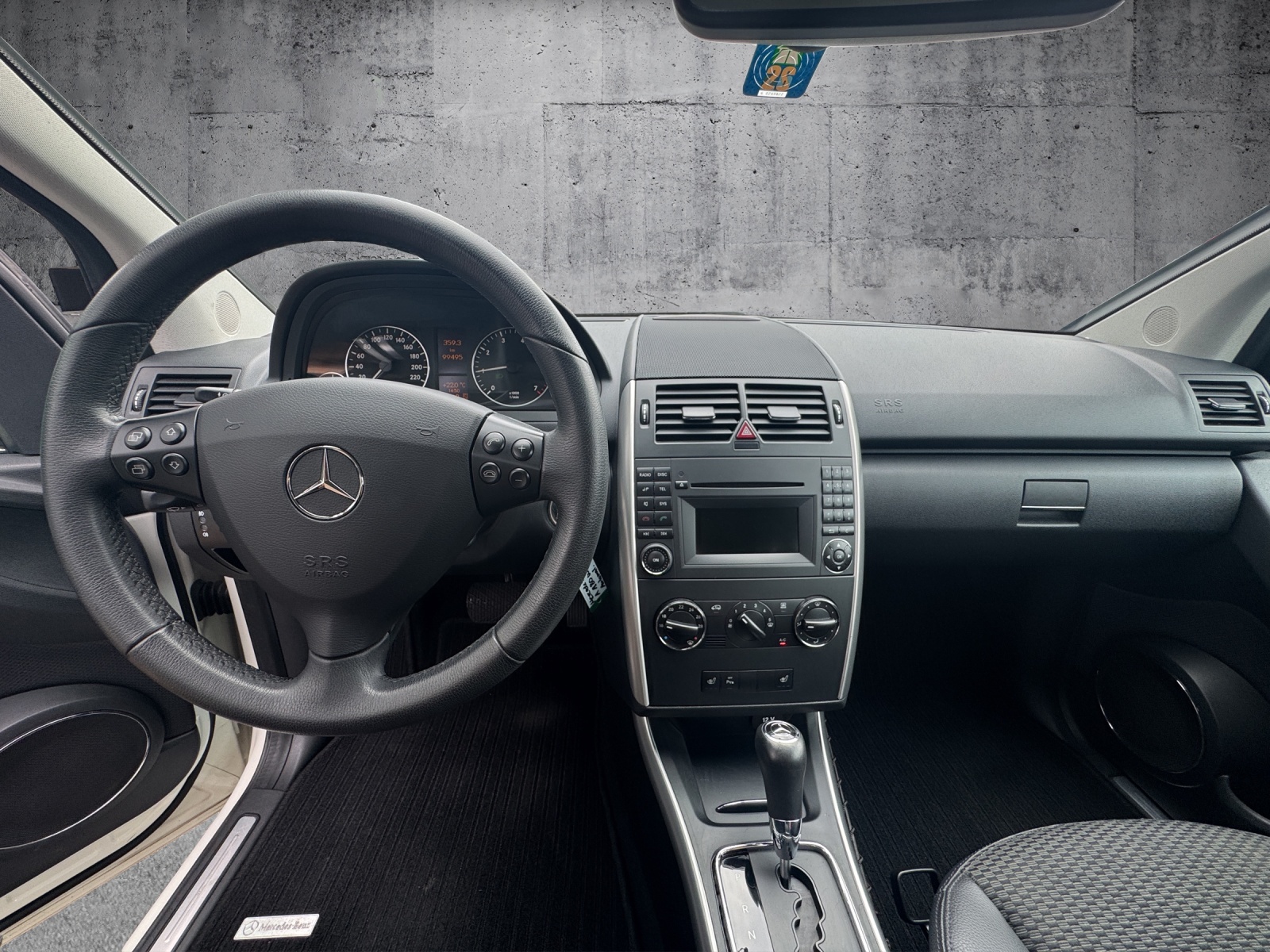 MERCEDES-BENZ A 180 Avantgarde Selection Autotronic-image-14