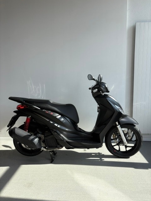 PIAGGIO Medley 125 Sport-image-1