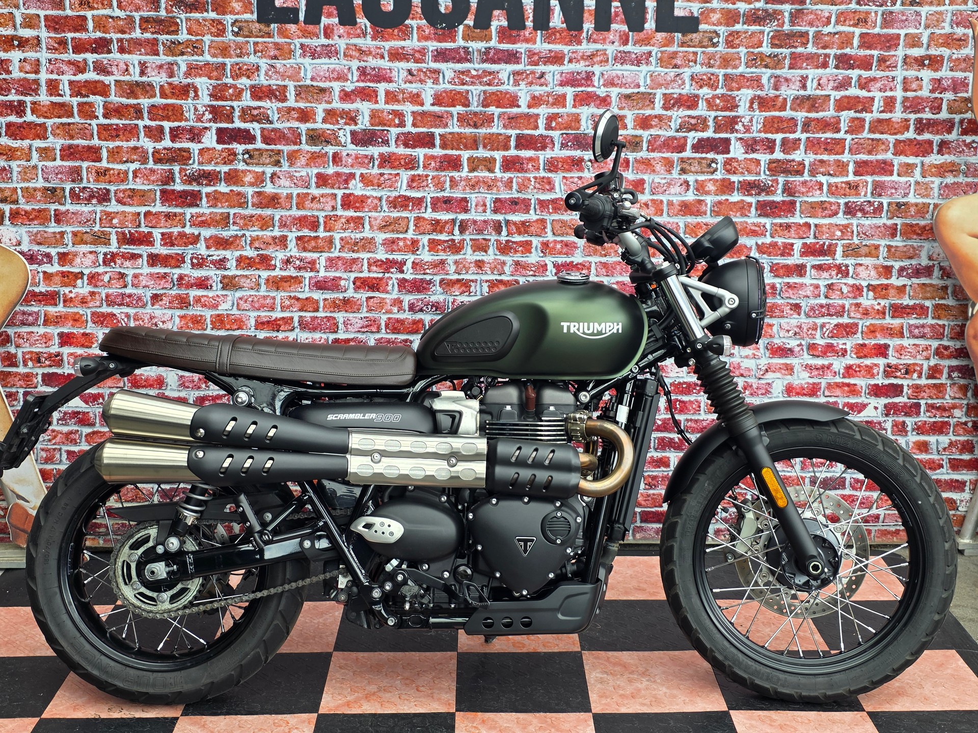 TRIUMPH Street Scrambler 900-showroom-element-2