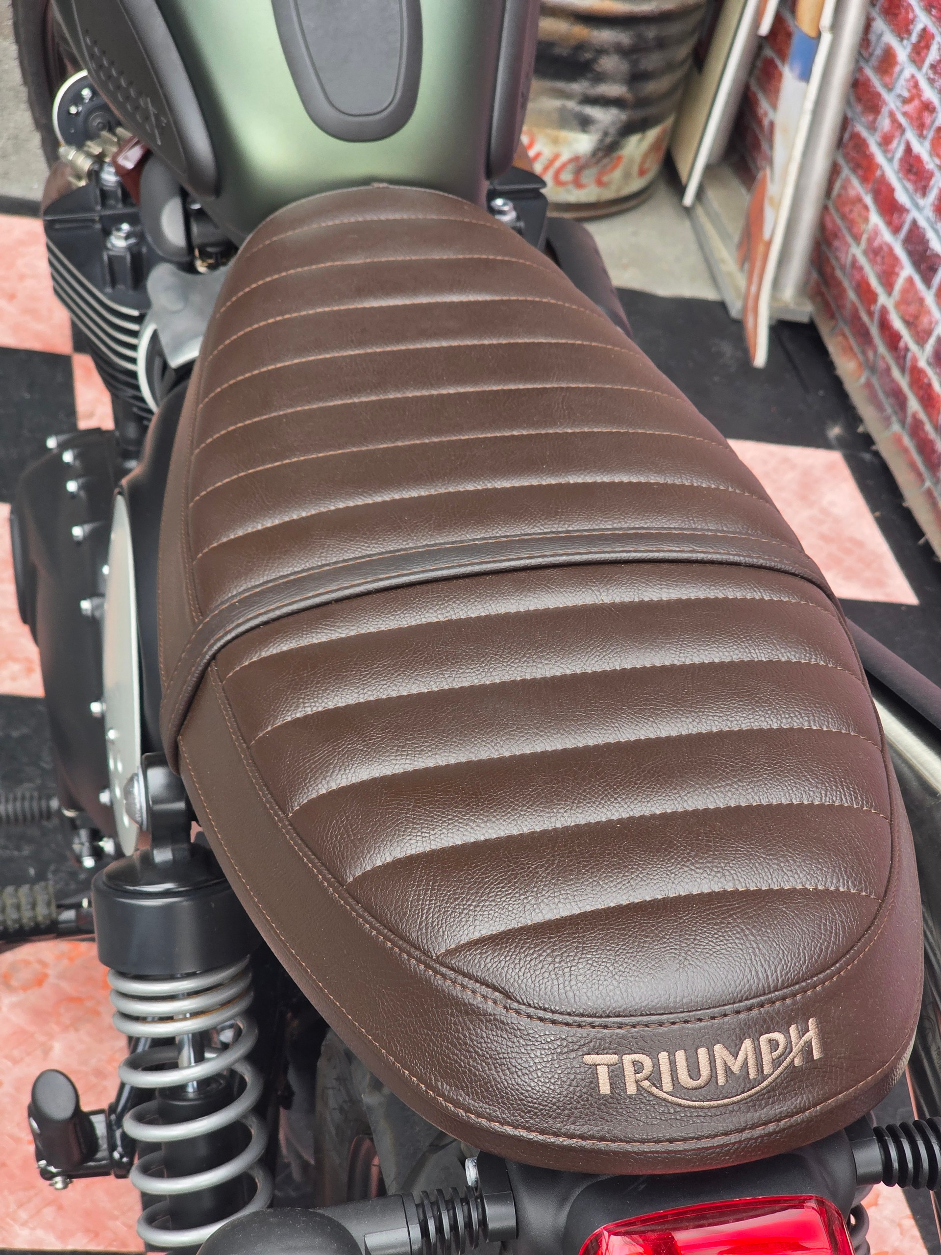 TRIUMPH Street Scrambler 900-image-11