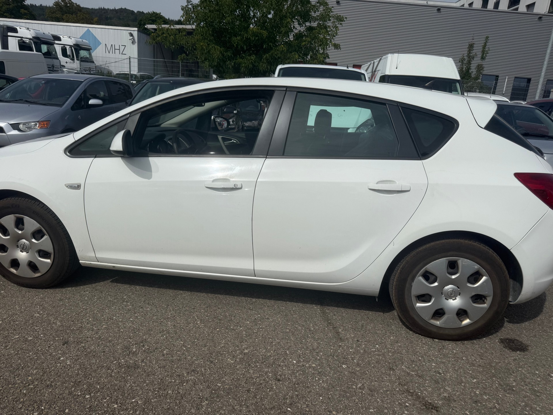 OPEL Astra 1.4i 16V Turbo Automatic-image-2