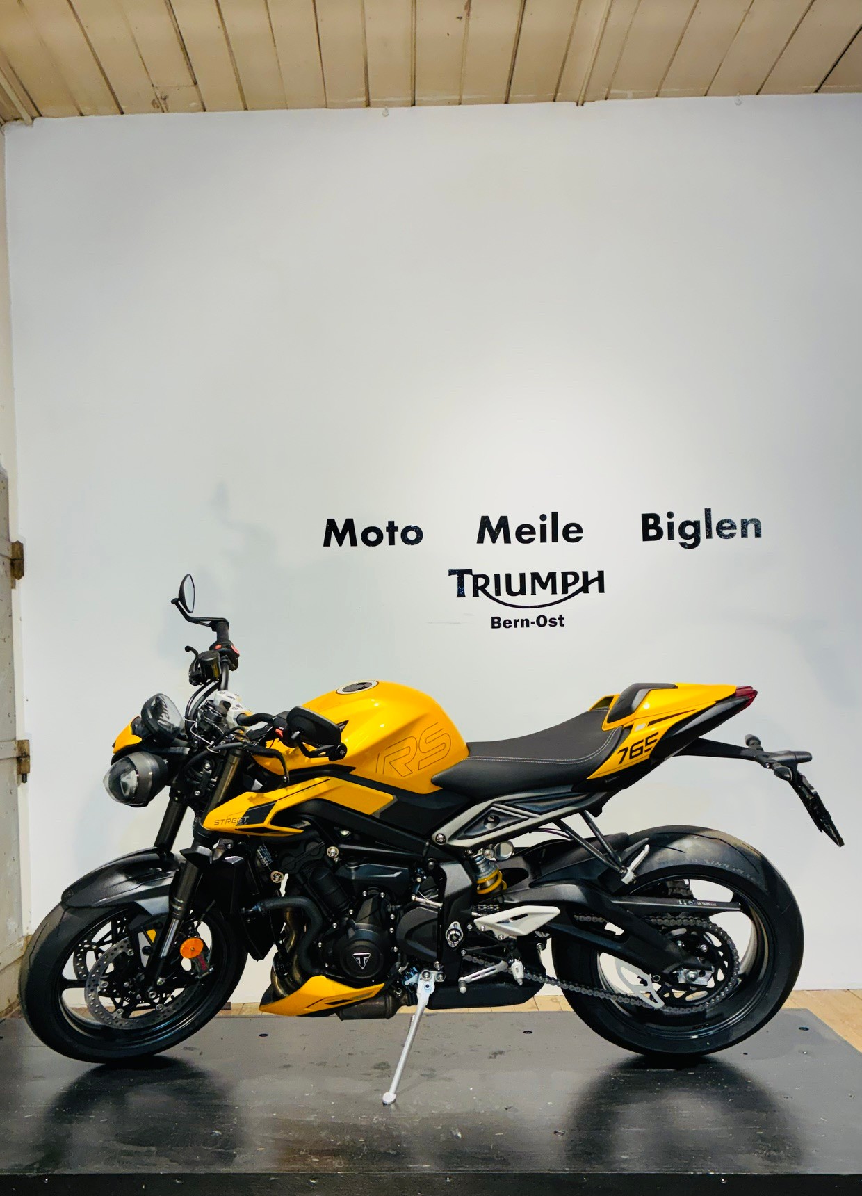 TRIUMPH Street Triple 765 RS-image-2
