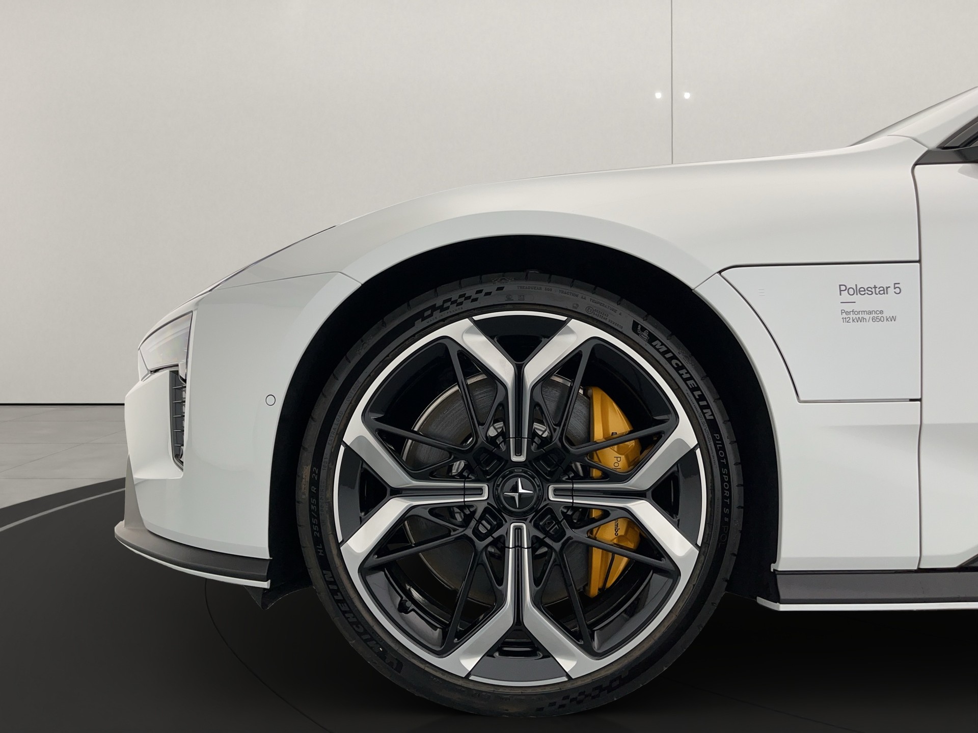 POLESTAR 5 Performance Launch Edition-image-6