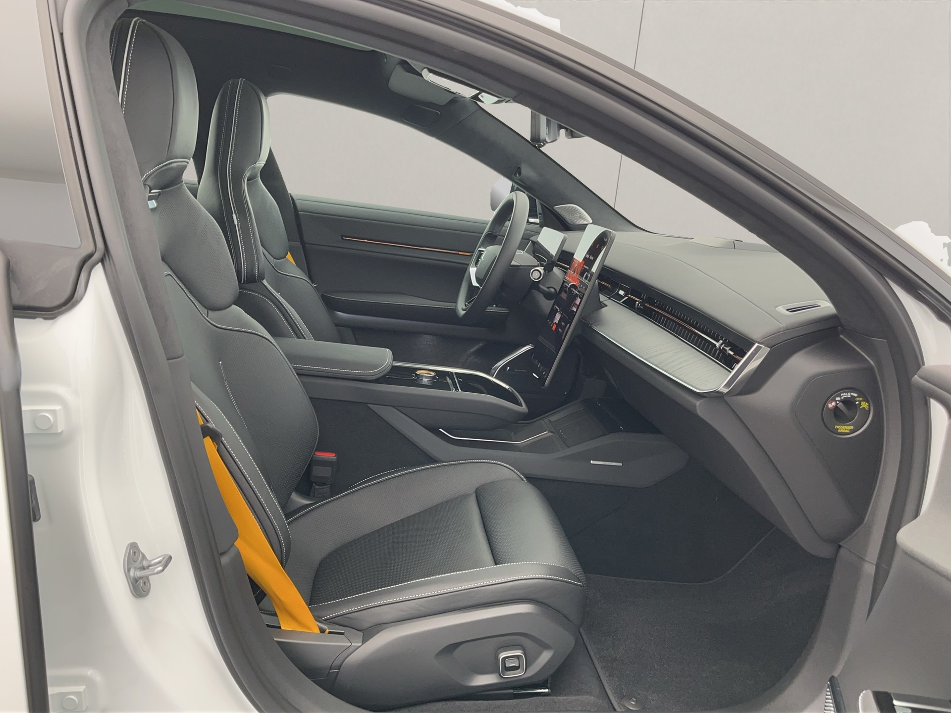 POLESTAR 5 Performance Launch Edition-image-13