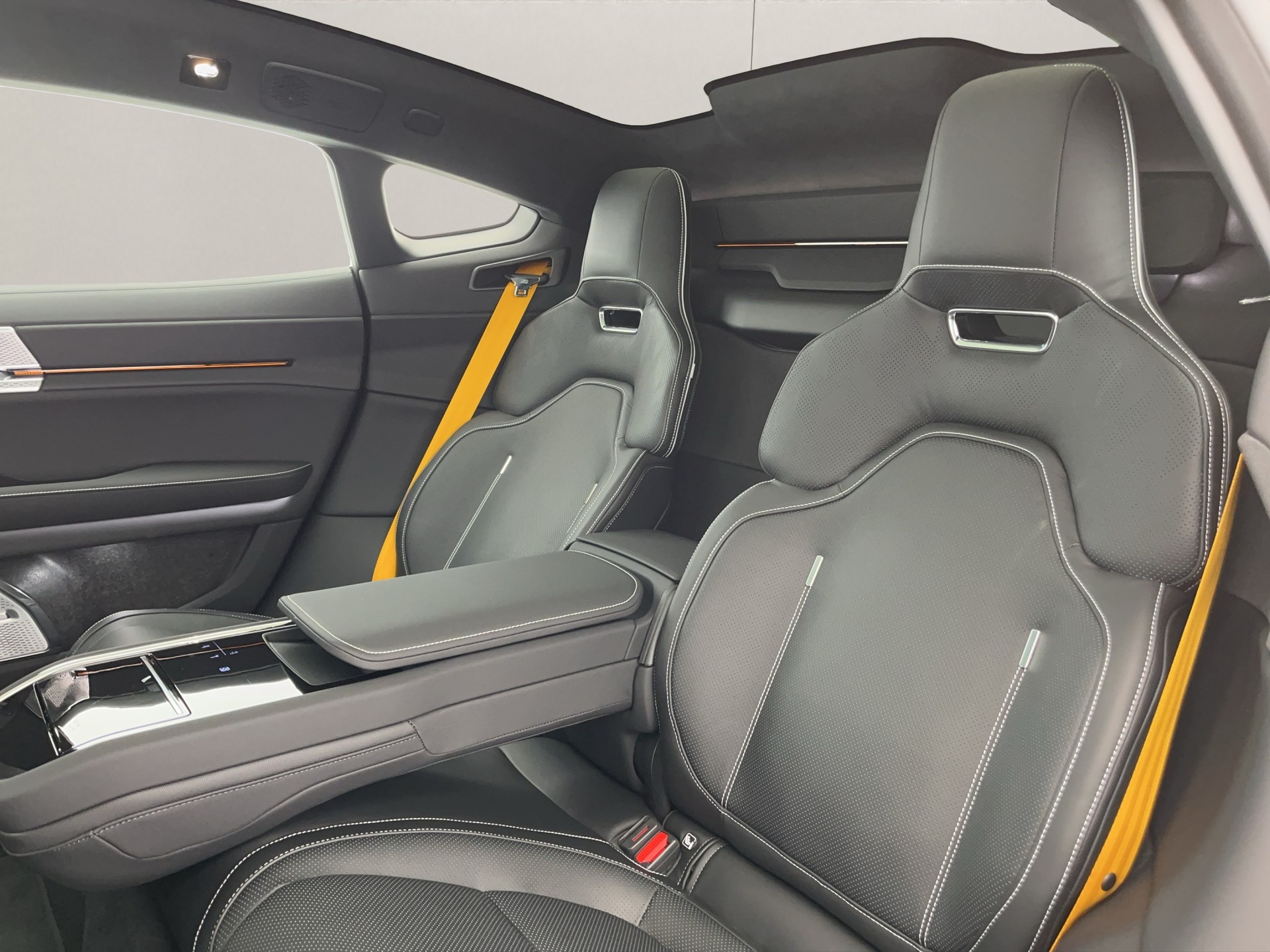 POLESTAR 5 Performance Launch Edition-image-16