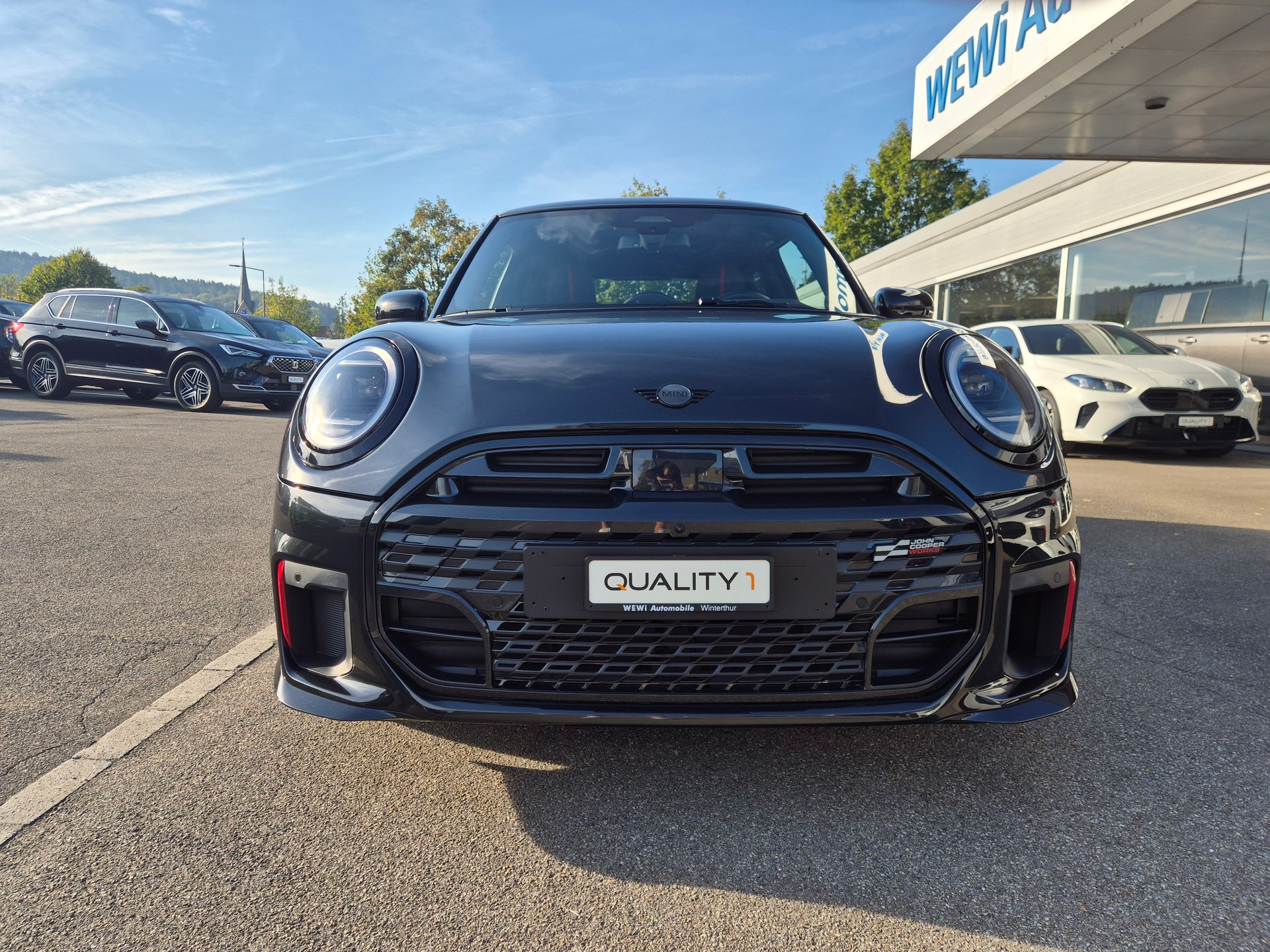 MINI Cooper John Cooper Works DKG-showroom-element-3