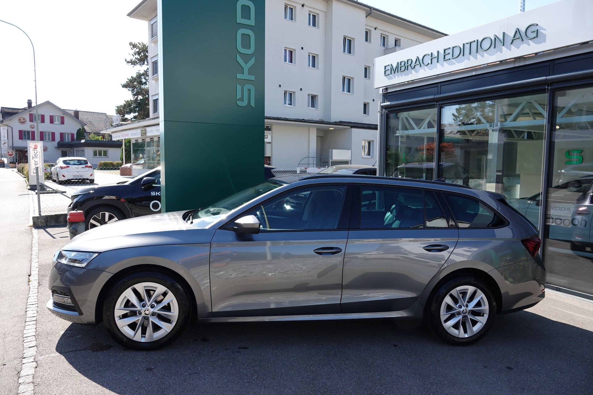 SKODA Octavia Combi 2.0 TDI 150 Style DSG-showroom-element-3