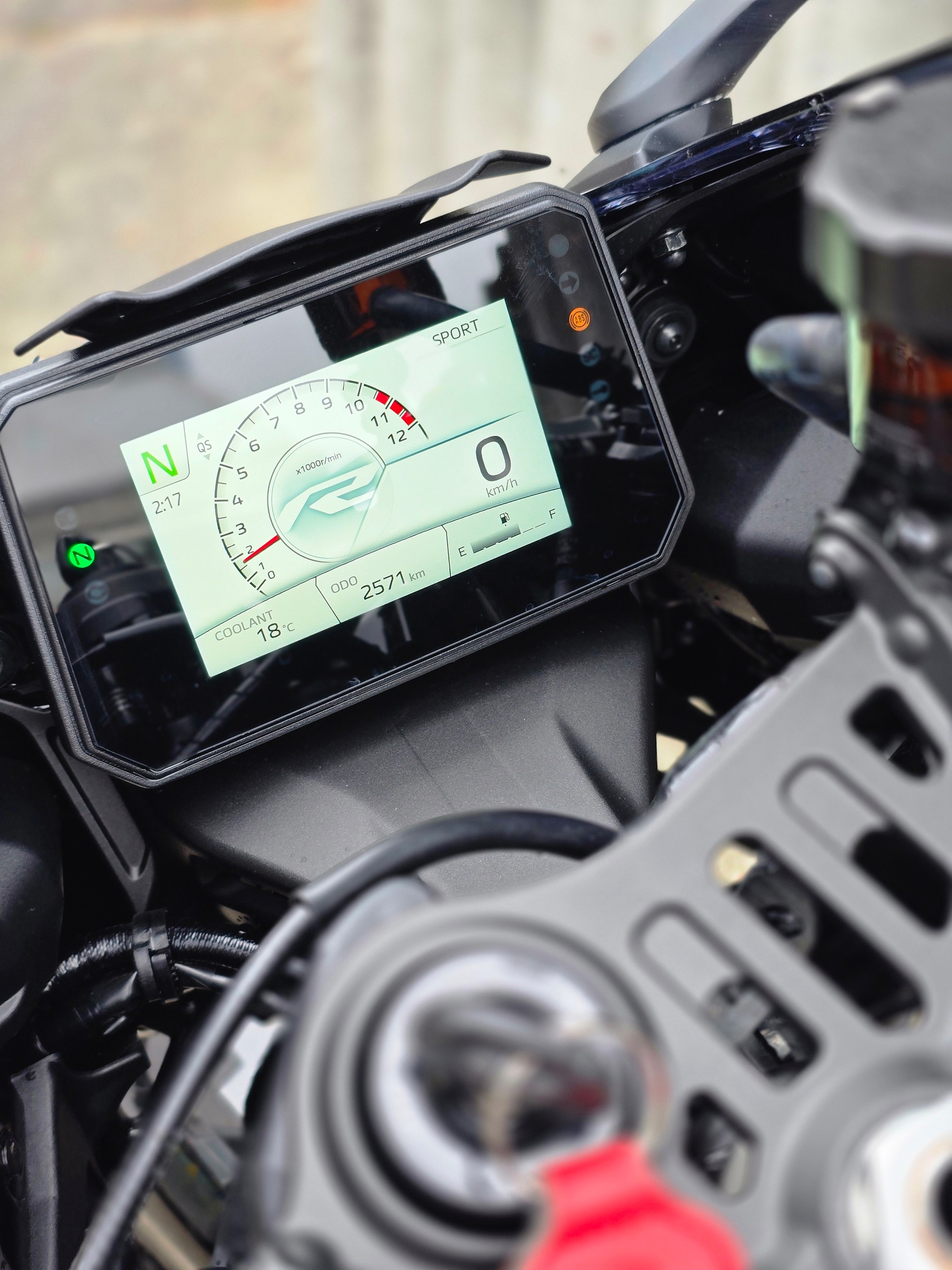 YAMAHA YZF-R7-image-6