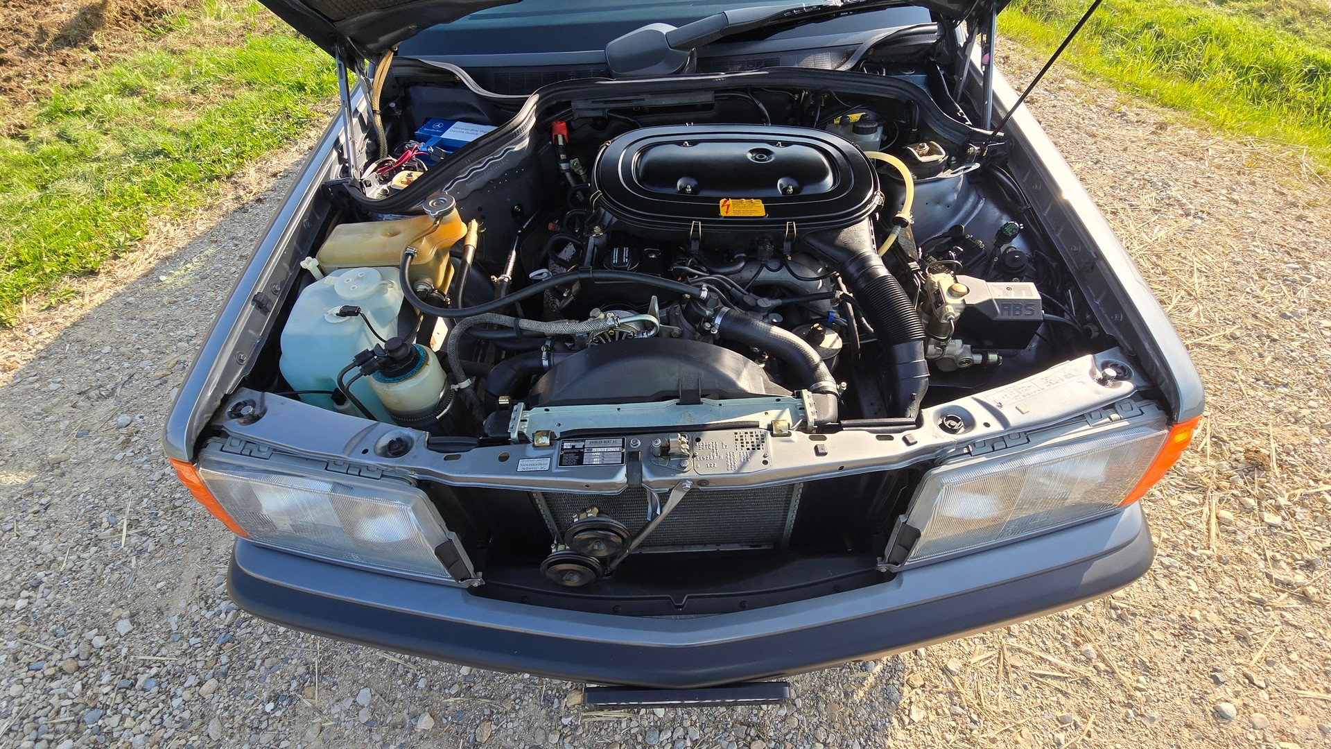MERCEDES-BENZ 190E 2.3 8V-image-8